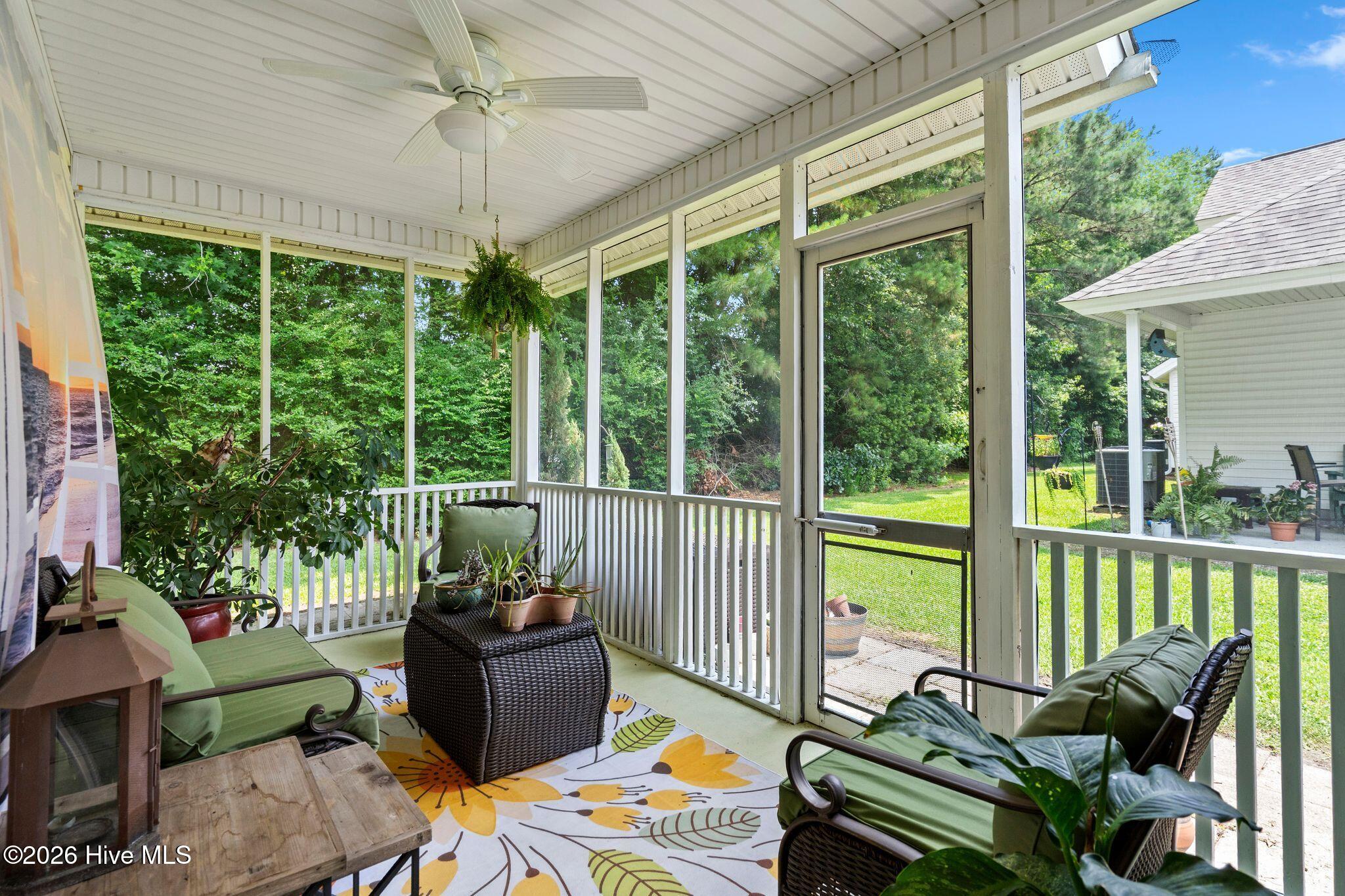 3314 Belmont Circle