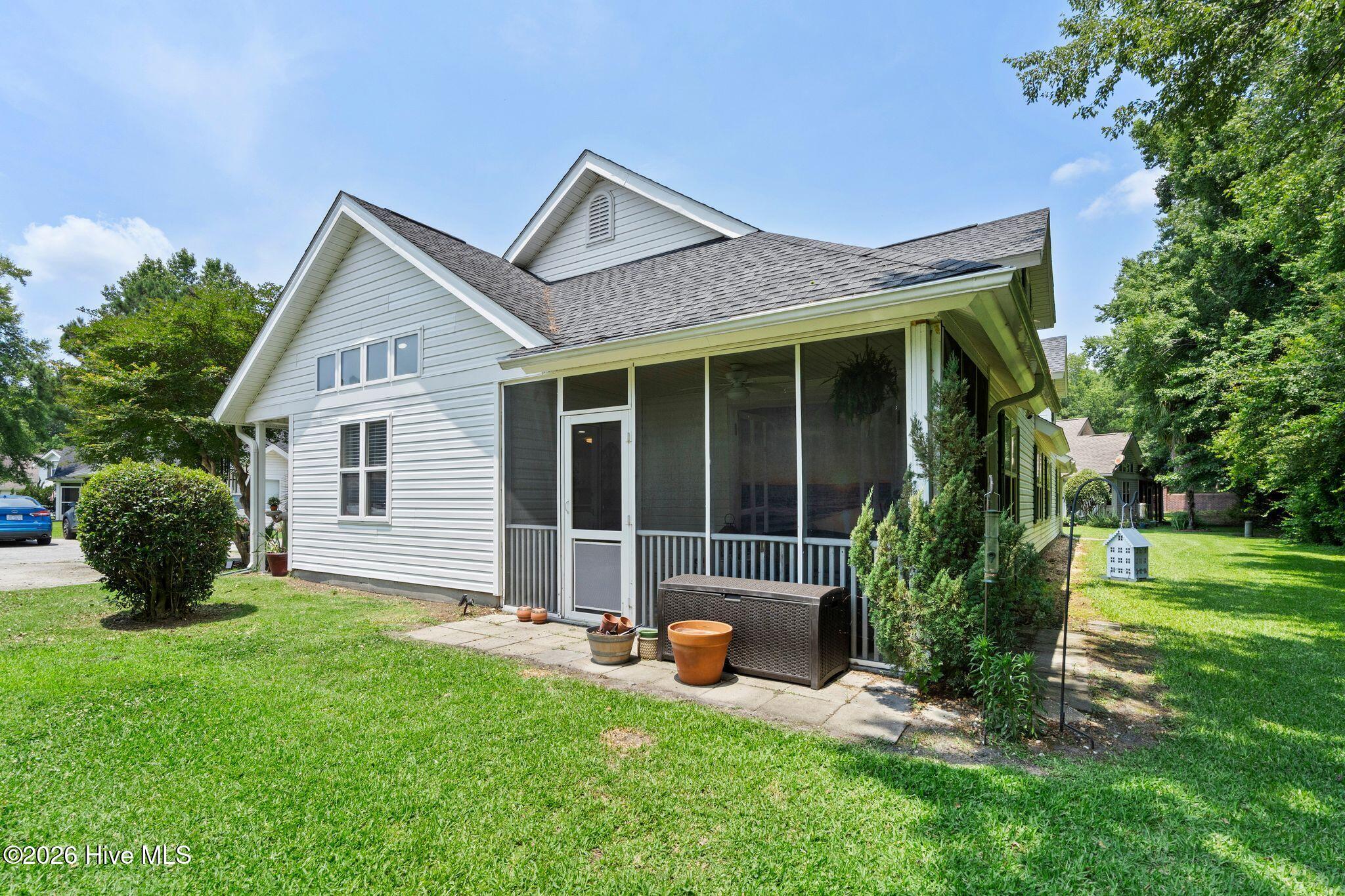 3314 Belmont Circle