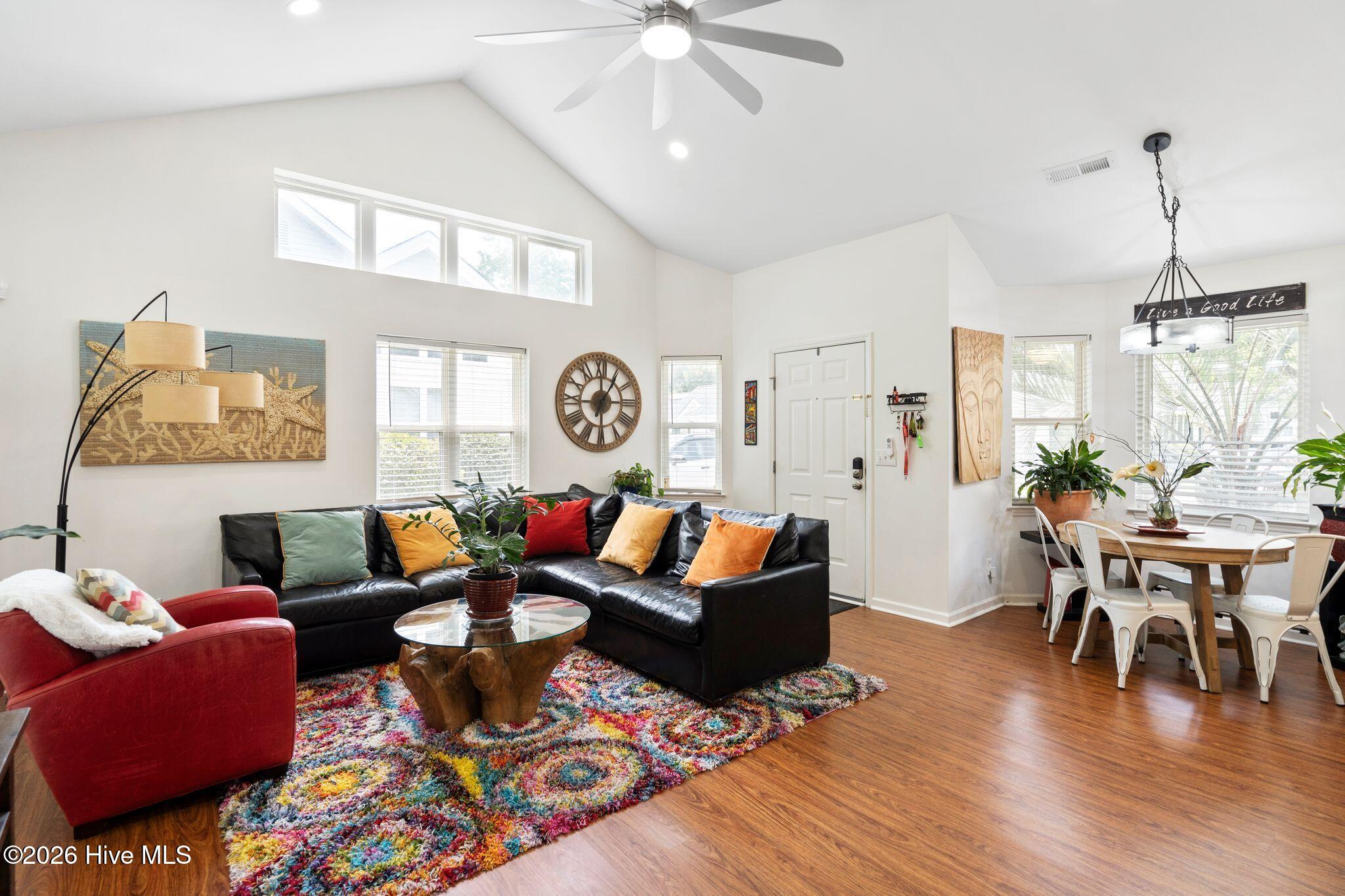 3314 Belmont Circle