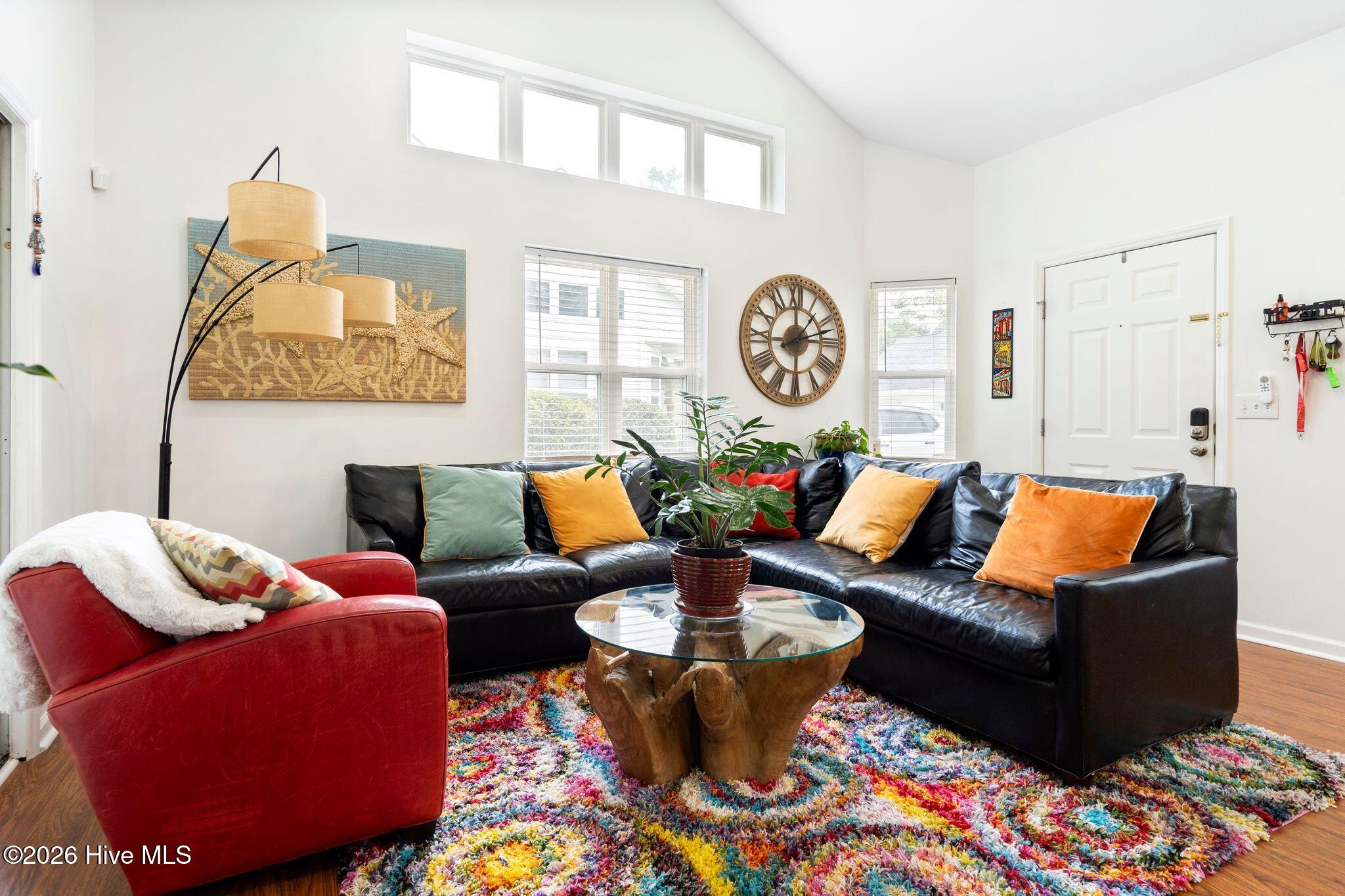 3314 Belmont Circle