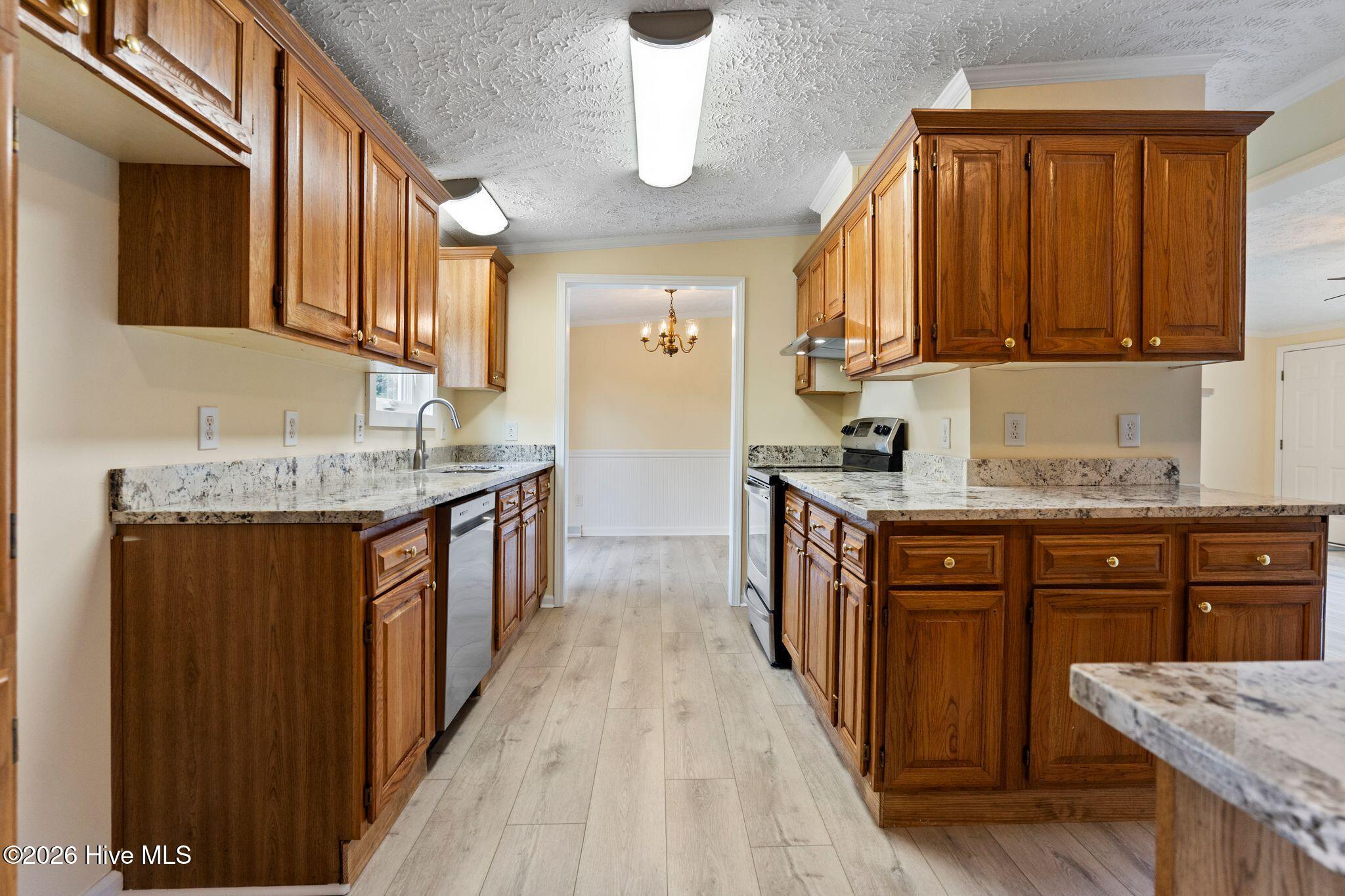 195 Bellhammon Forest Drive