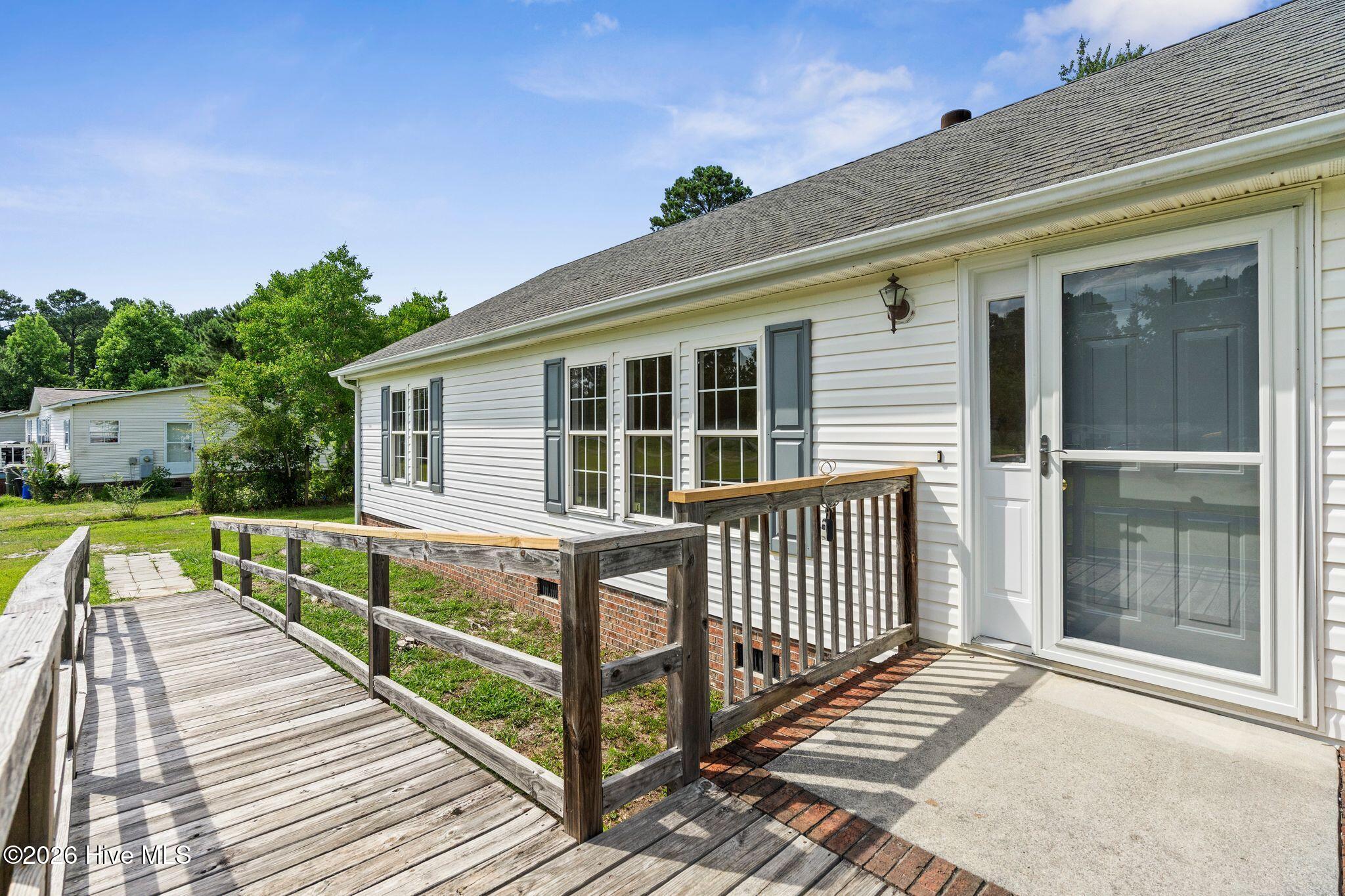 195 Bellhammon Forest Drive
