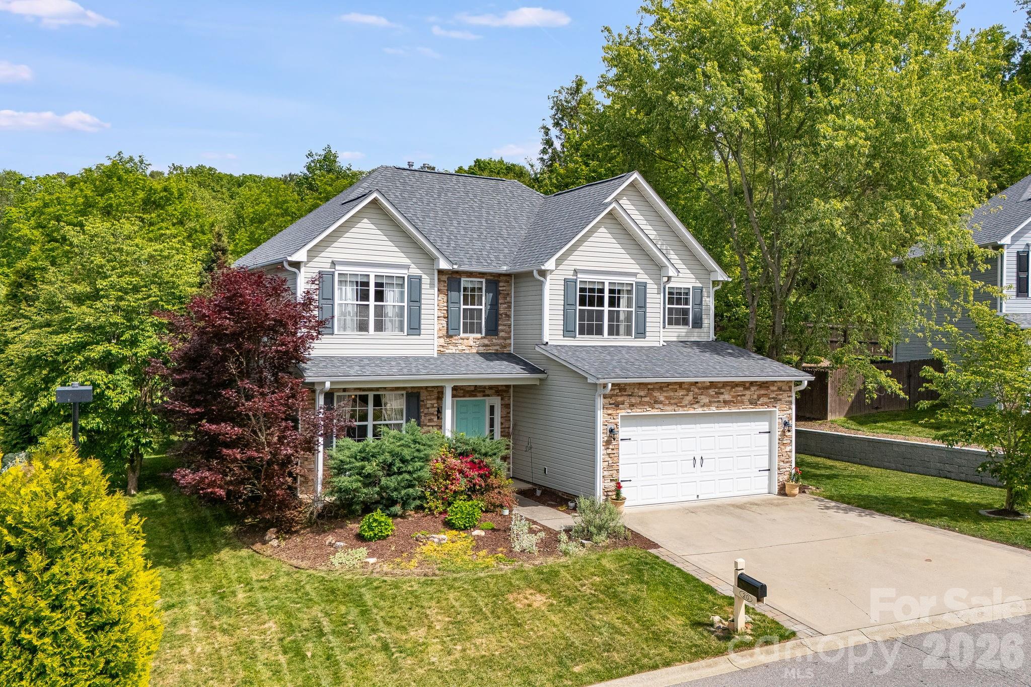 20 Stone River Drive