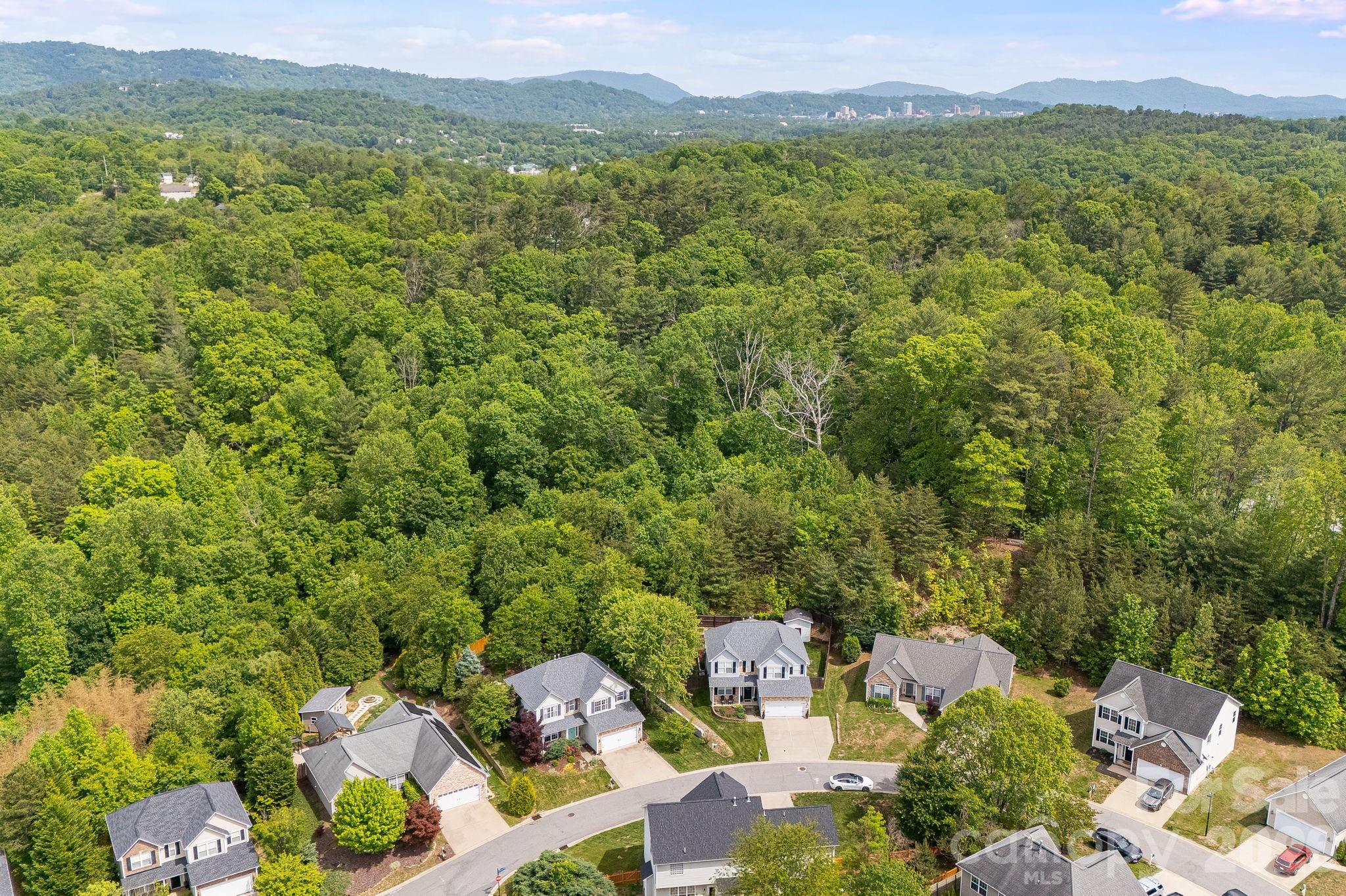 20 Stone River Drive
