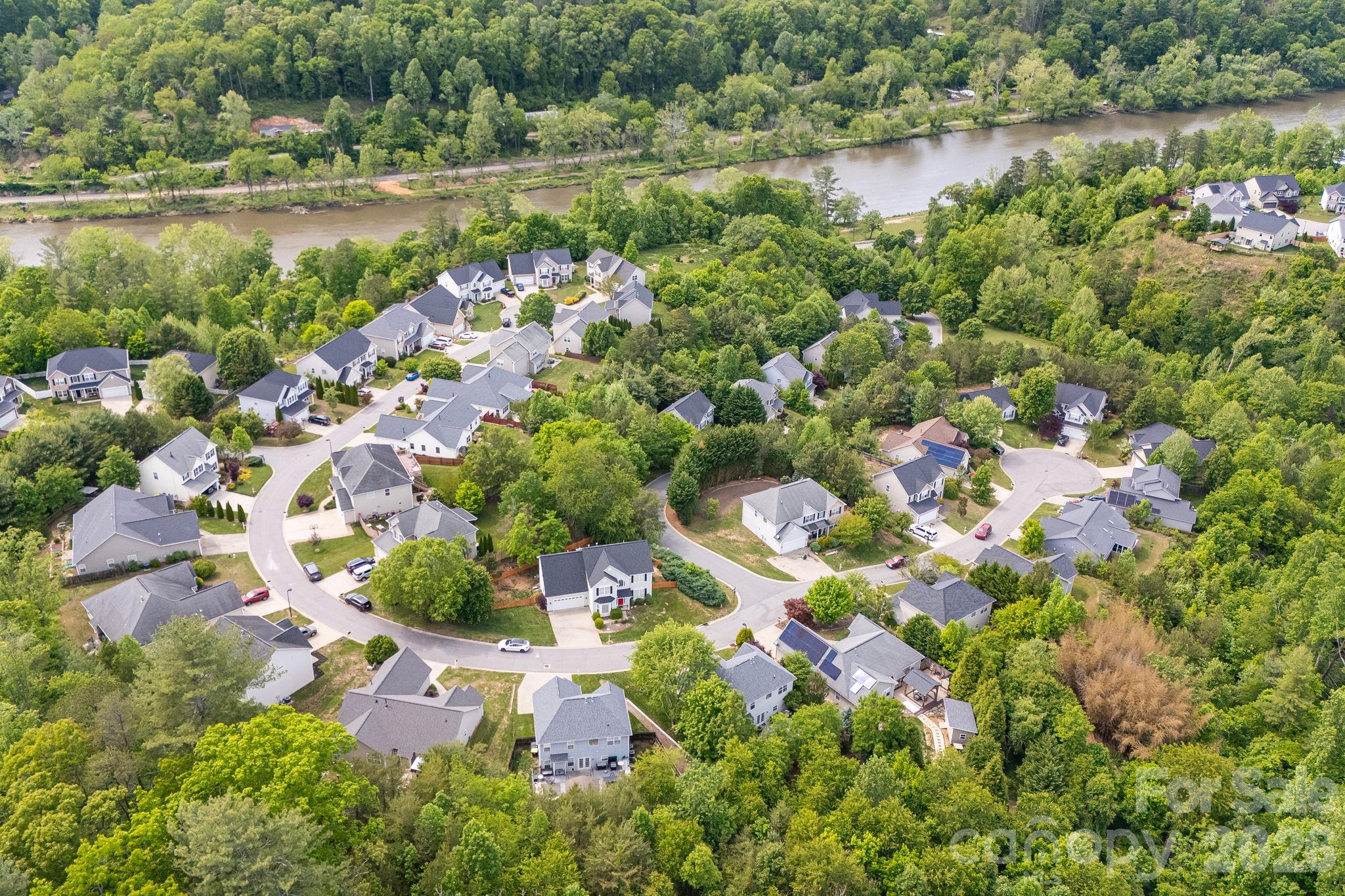 20 Stone River Drive