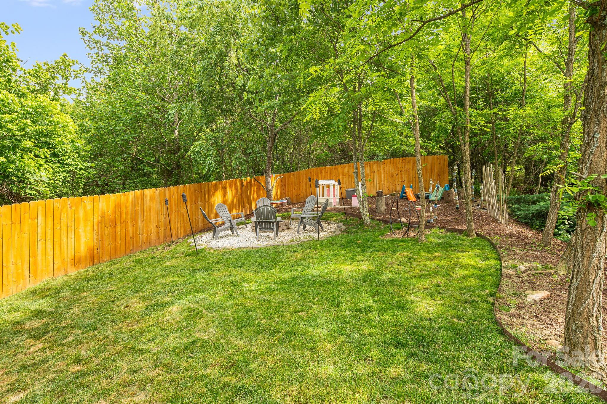 20 Stone River Drive