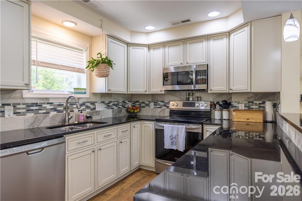 101 Towne Place