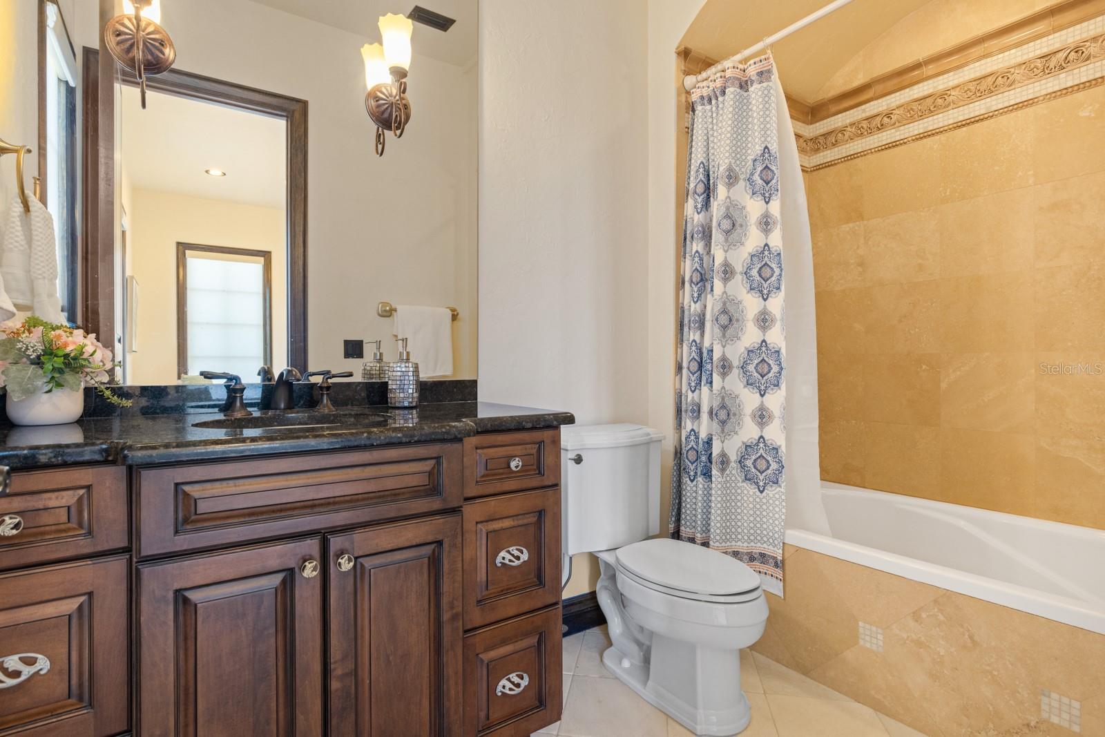 9205 TIBET POINTE CIR