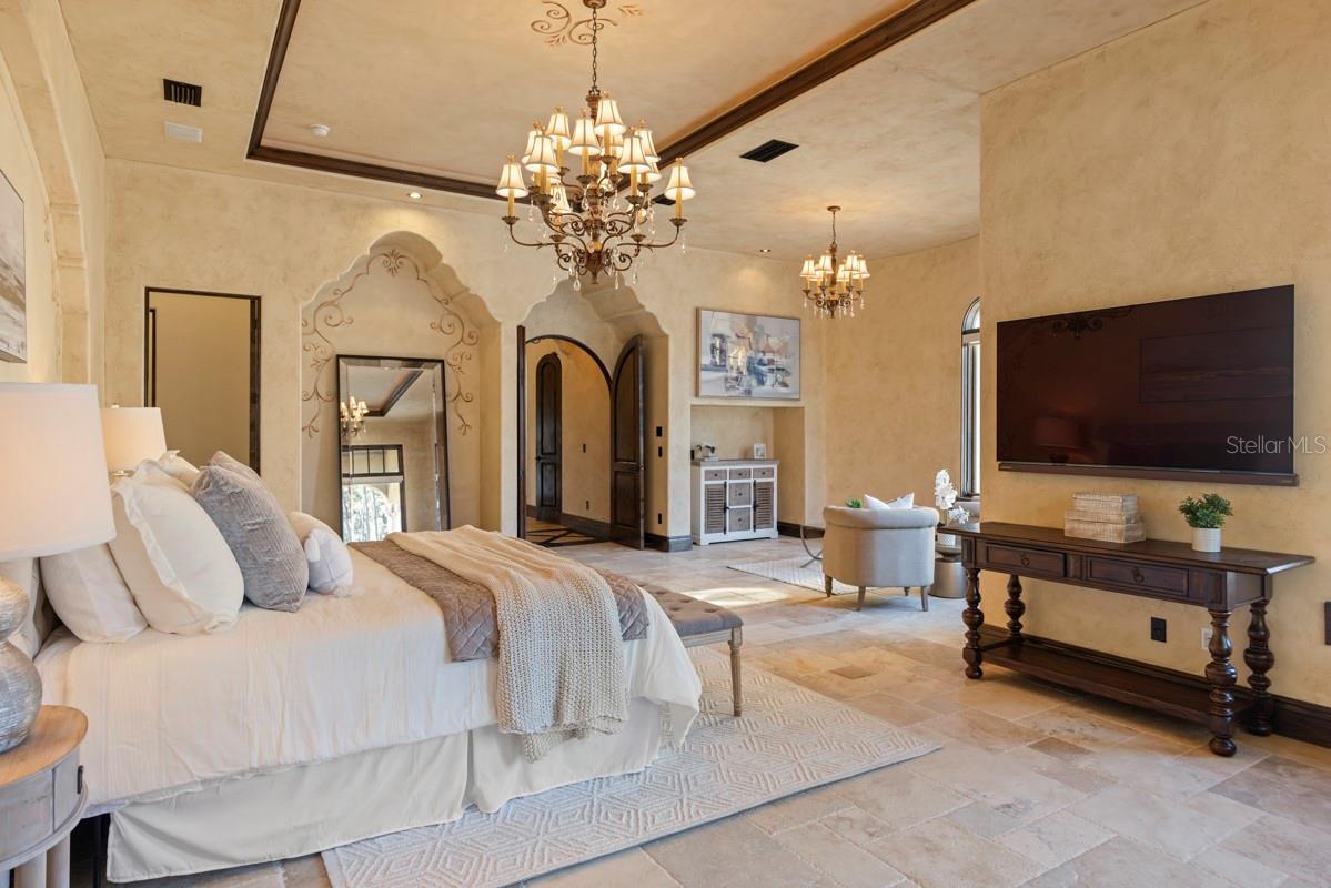 9205 TIBET POINTE CIR