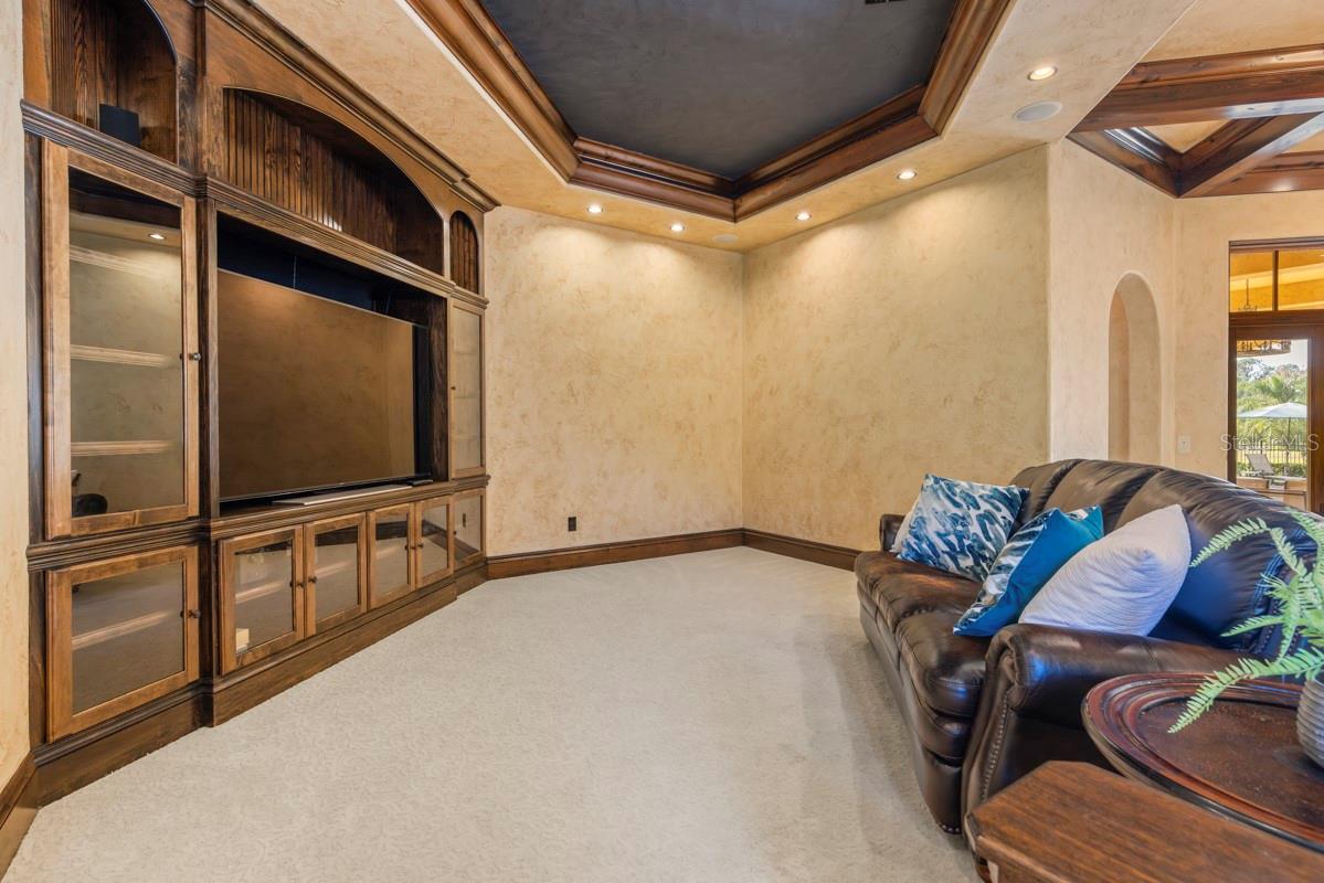 9205 TIBET POINTE CIR