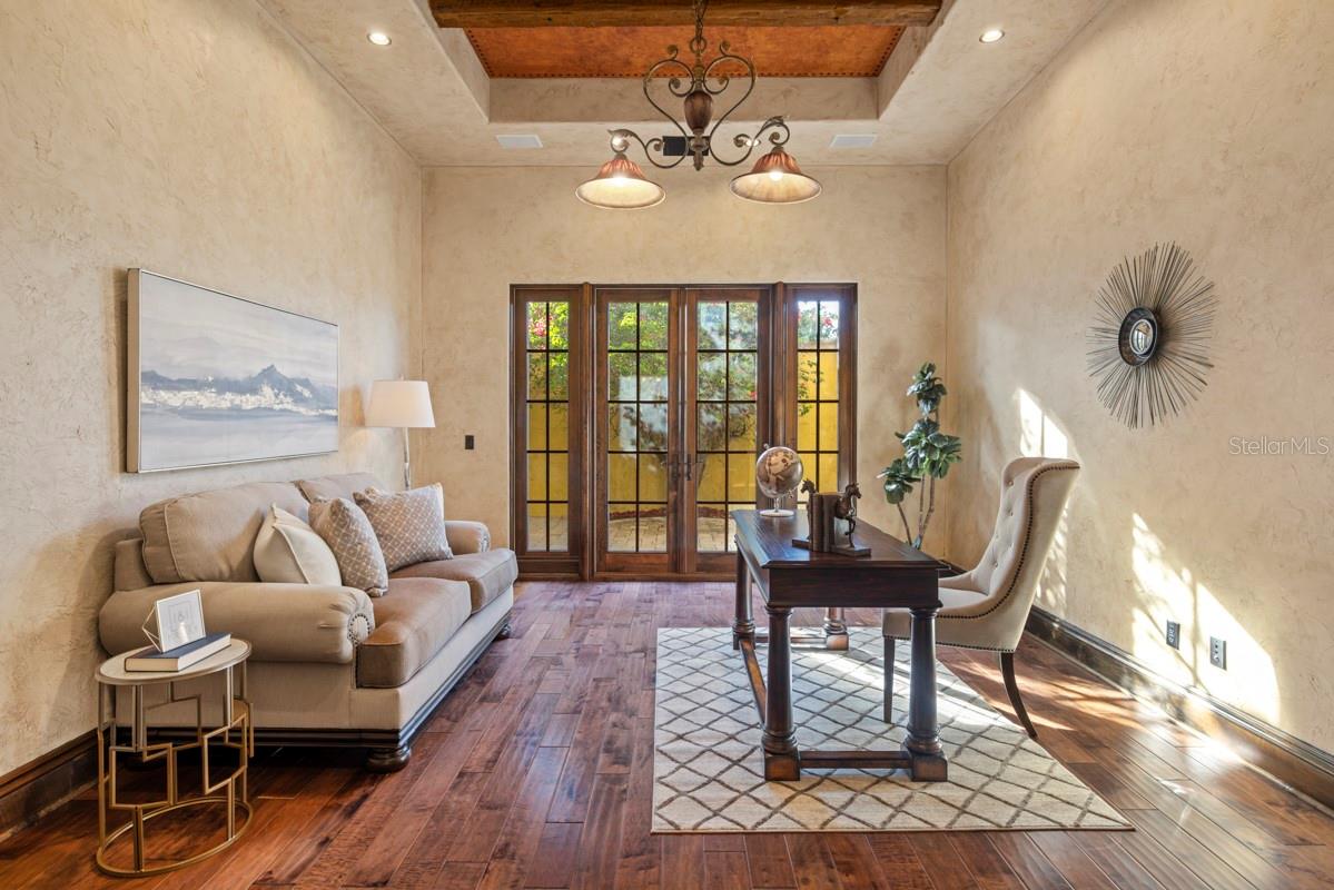 9205 TIBET POINTE CIR