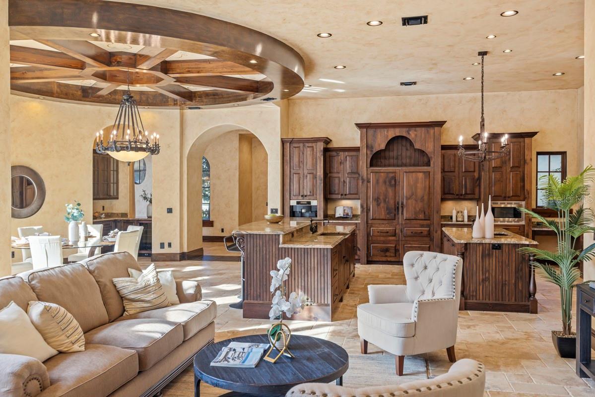 9205 TIBET POINTE CIR