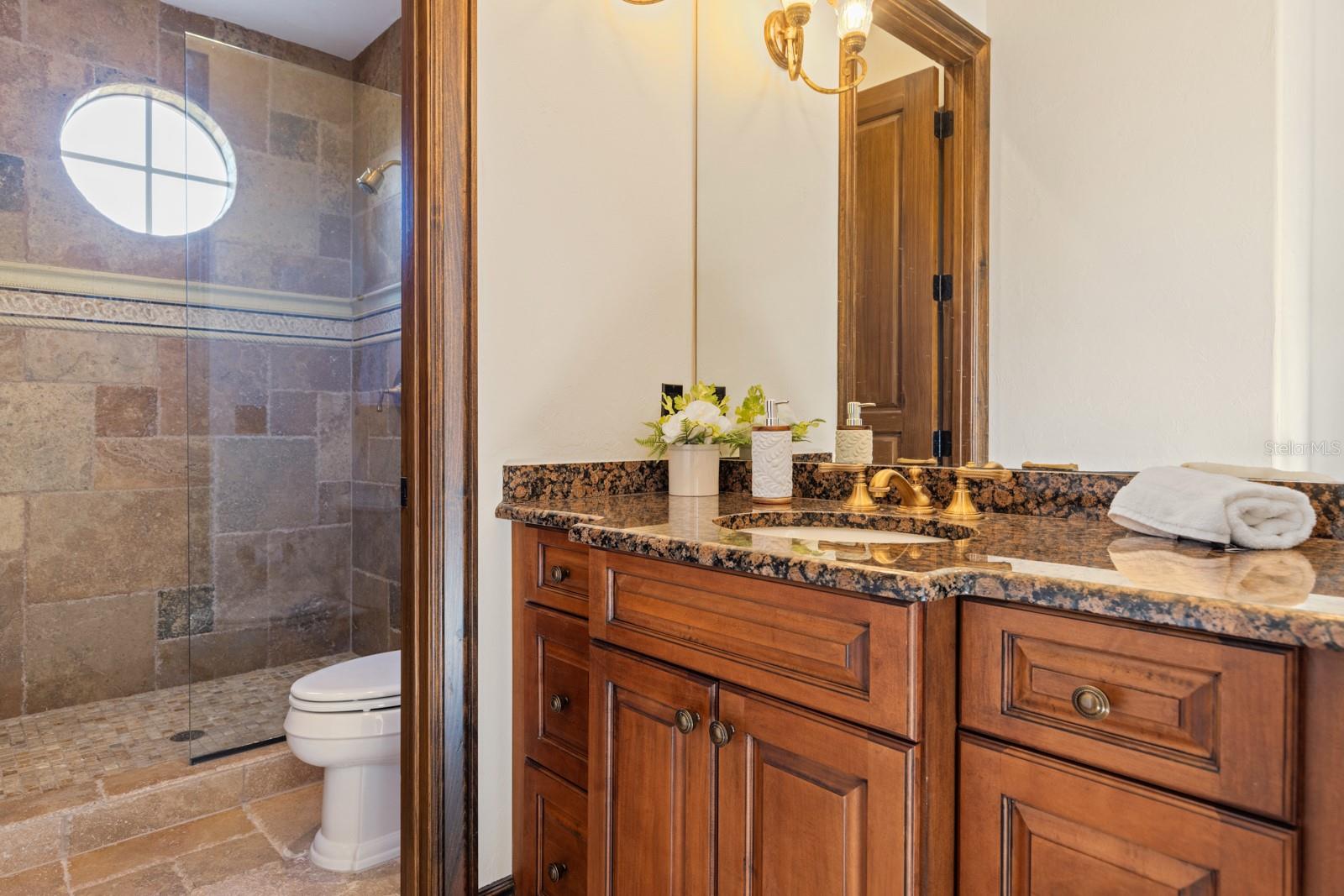 9205 TIBET POINTE CIR