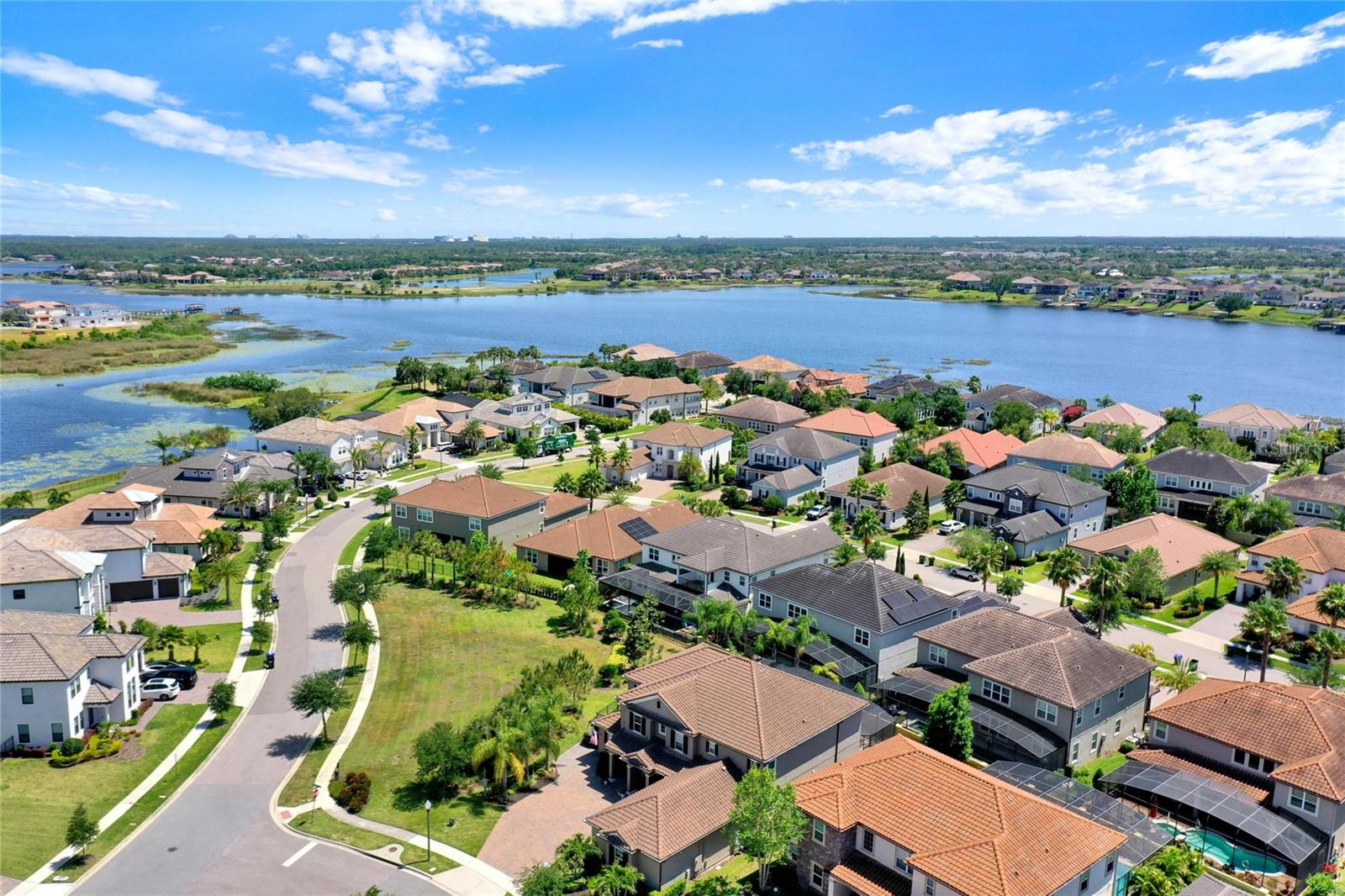 14204 COLONIAL POINTE DR