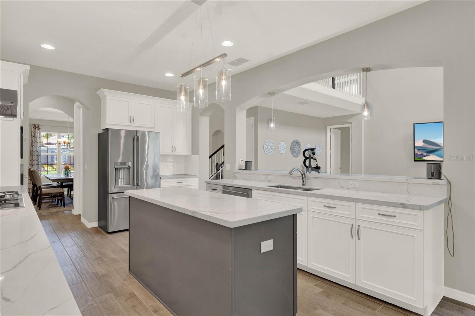 14204 COLONIAL POINTE DR