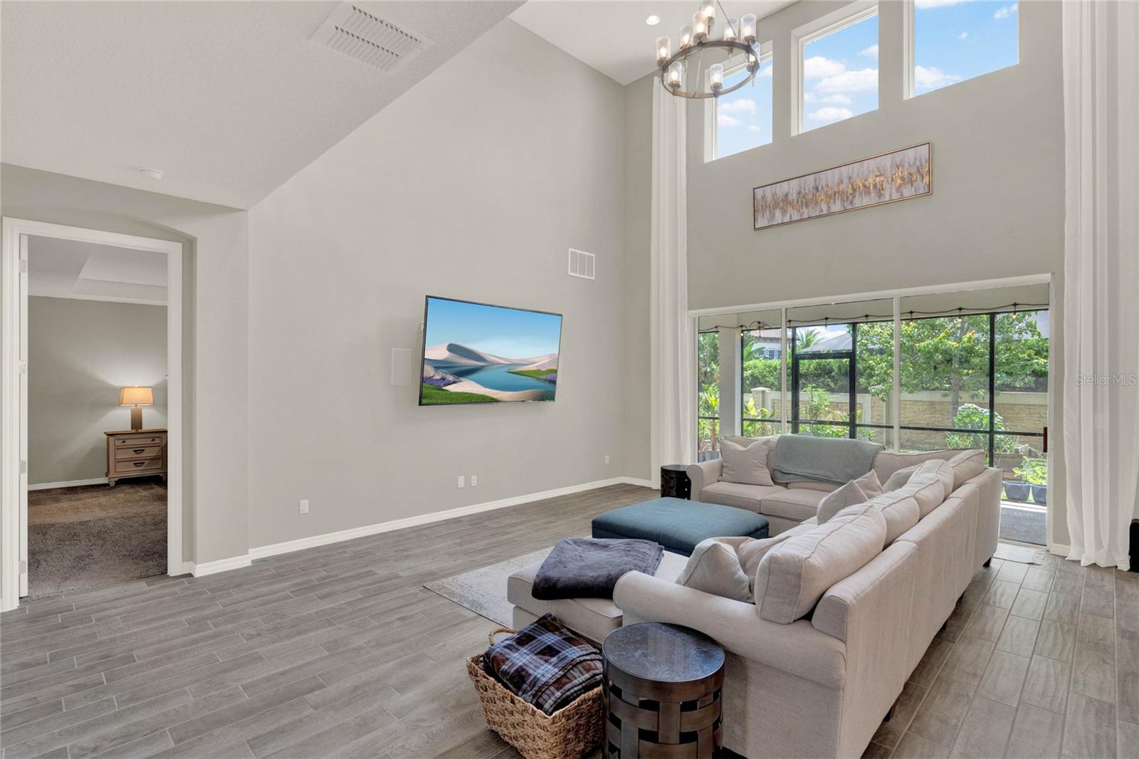 14204 COLONIAL POINTE DR