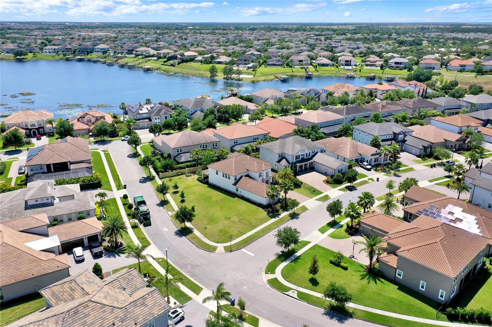 14204 COLONIAL POINTE DR