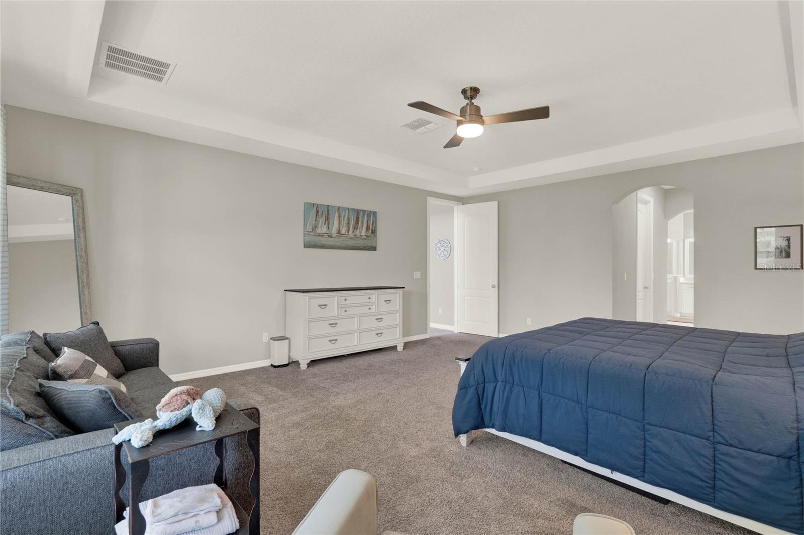 14204 COLONIAL POINTE DR