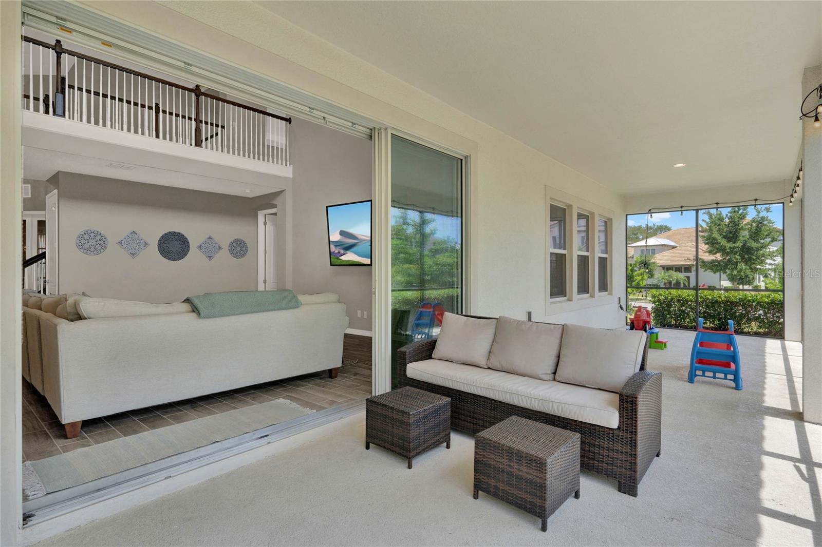 14204 COLONIAL POINTE DR