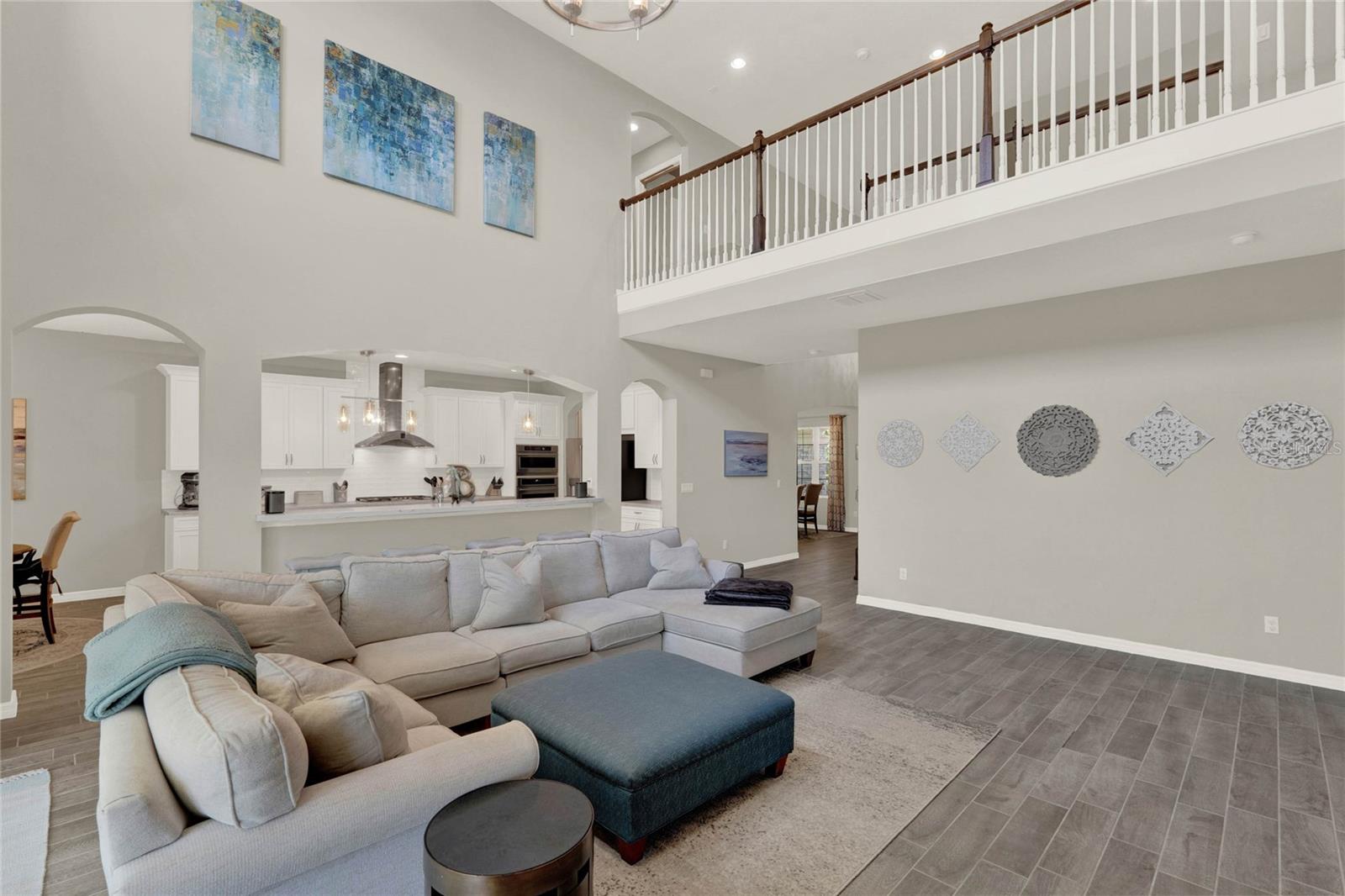 14204 COLONIAL POINTE DR