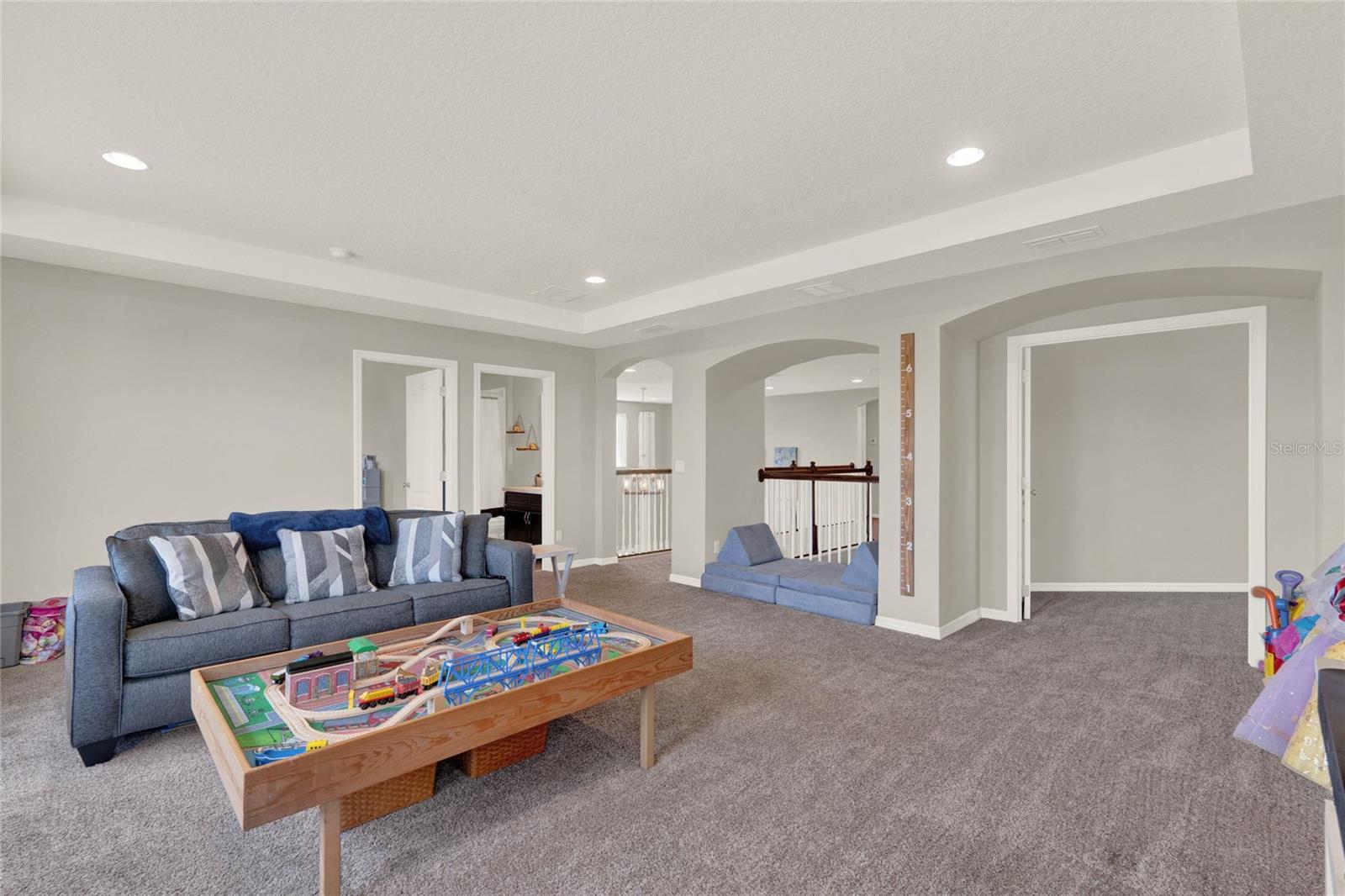 14204 COLONIAL POINTE DR