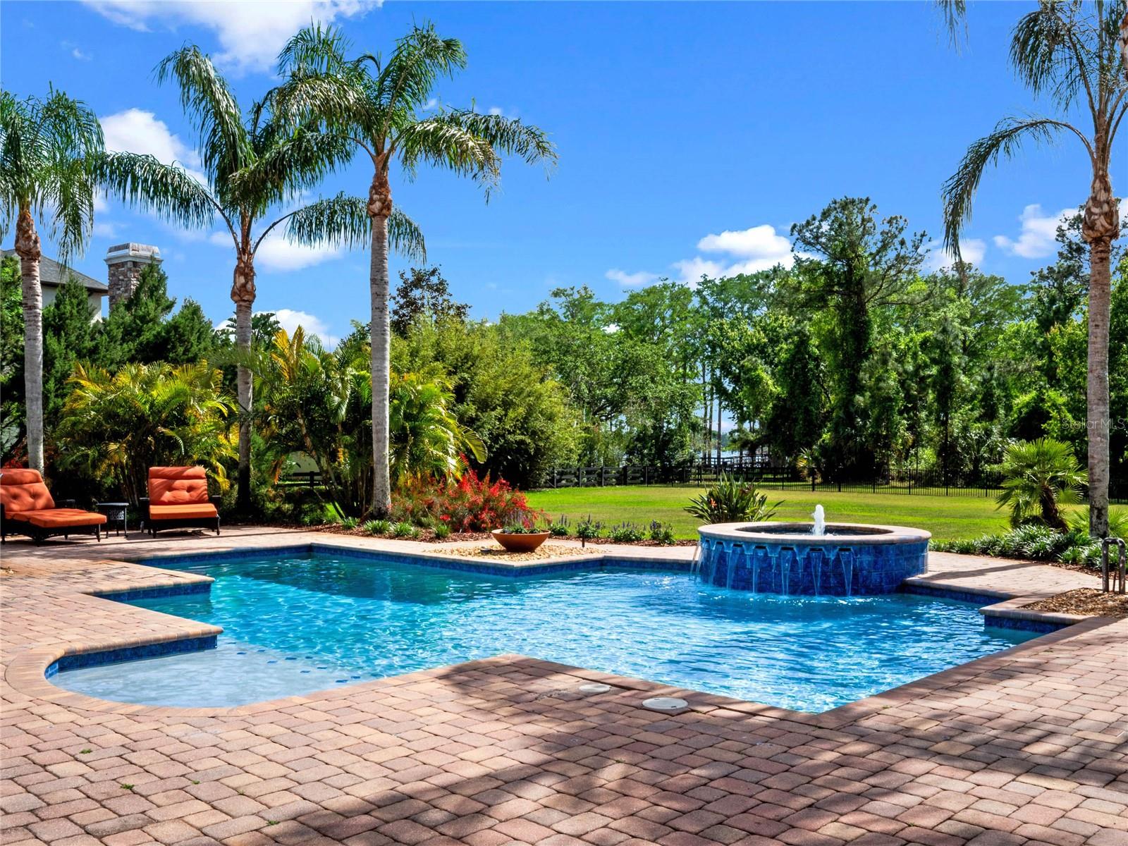 1526 BLUEWATER RUN