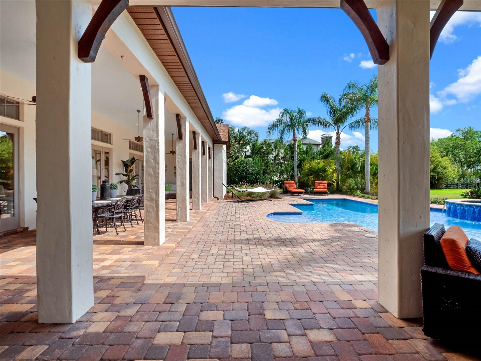 1526 BLUEWATER RUN