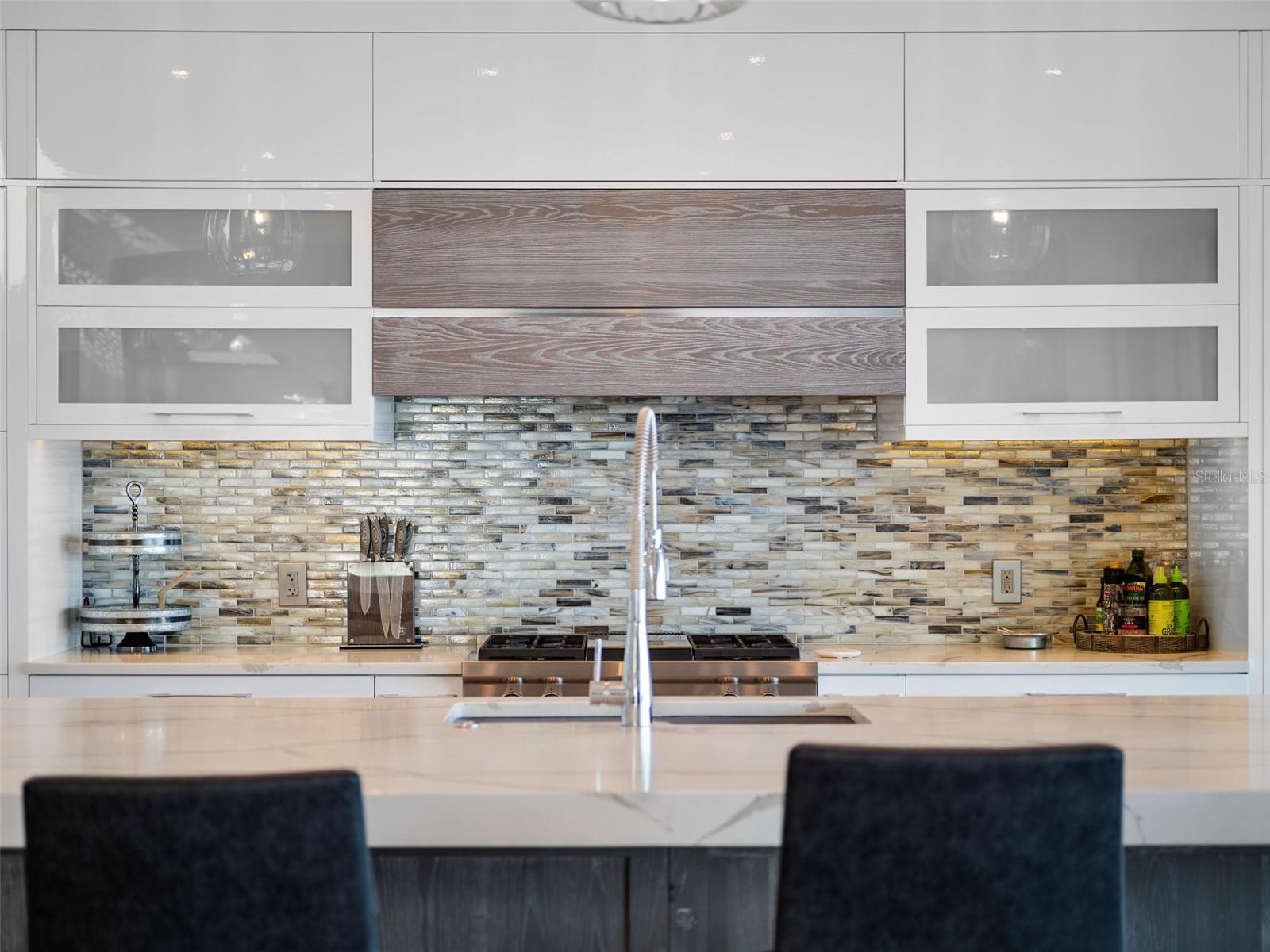 4647 VAN KLEECK DR