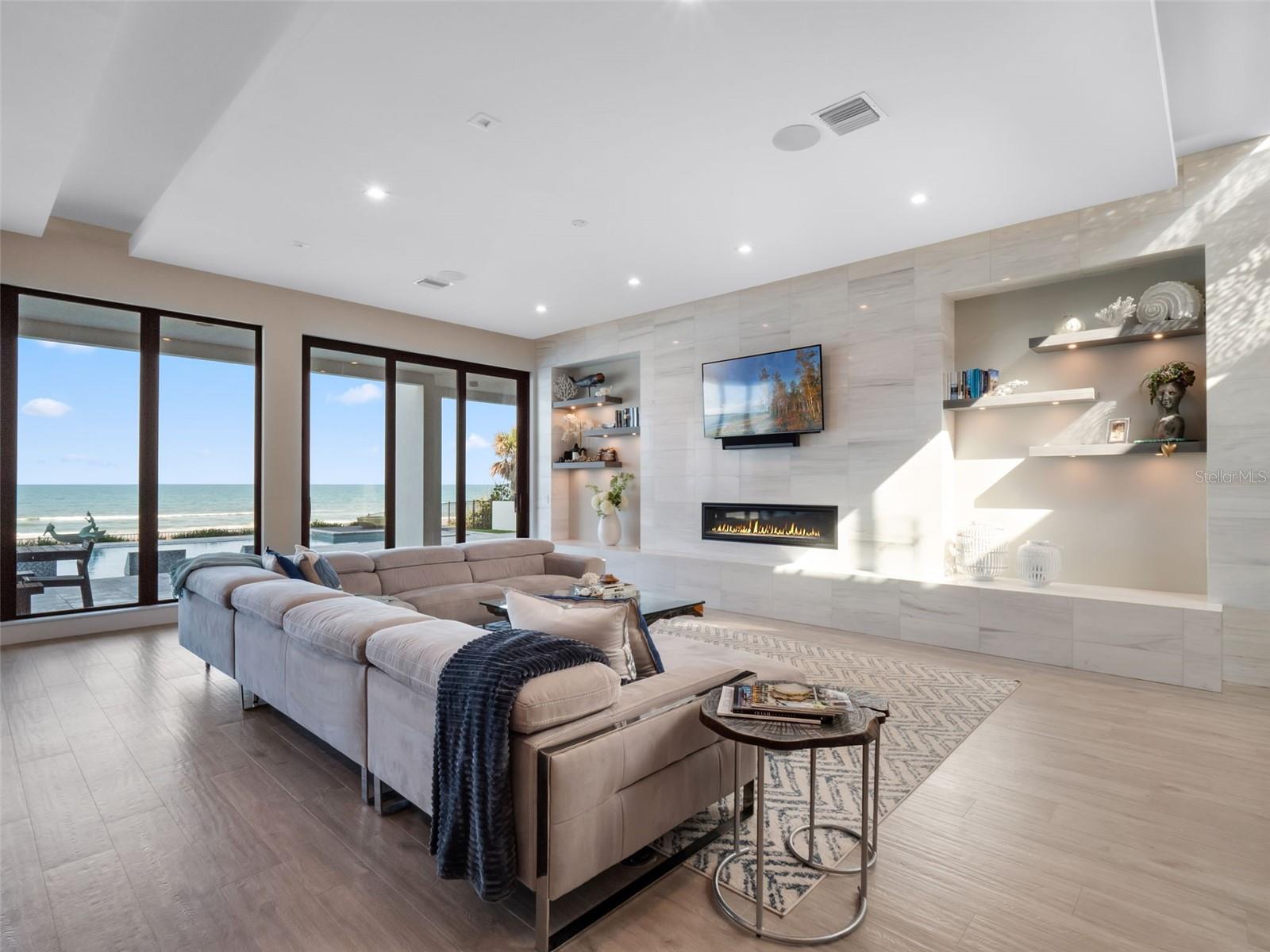 4647 VAN KLEECK DR