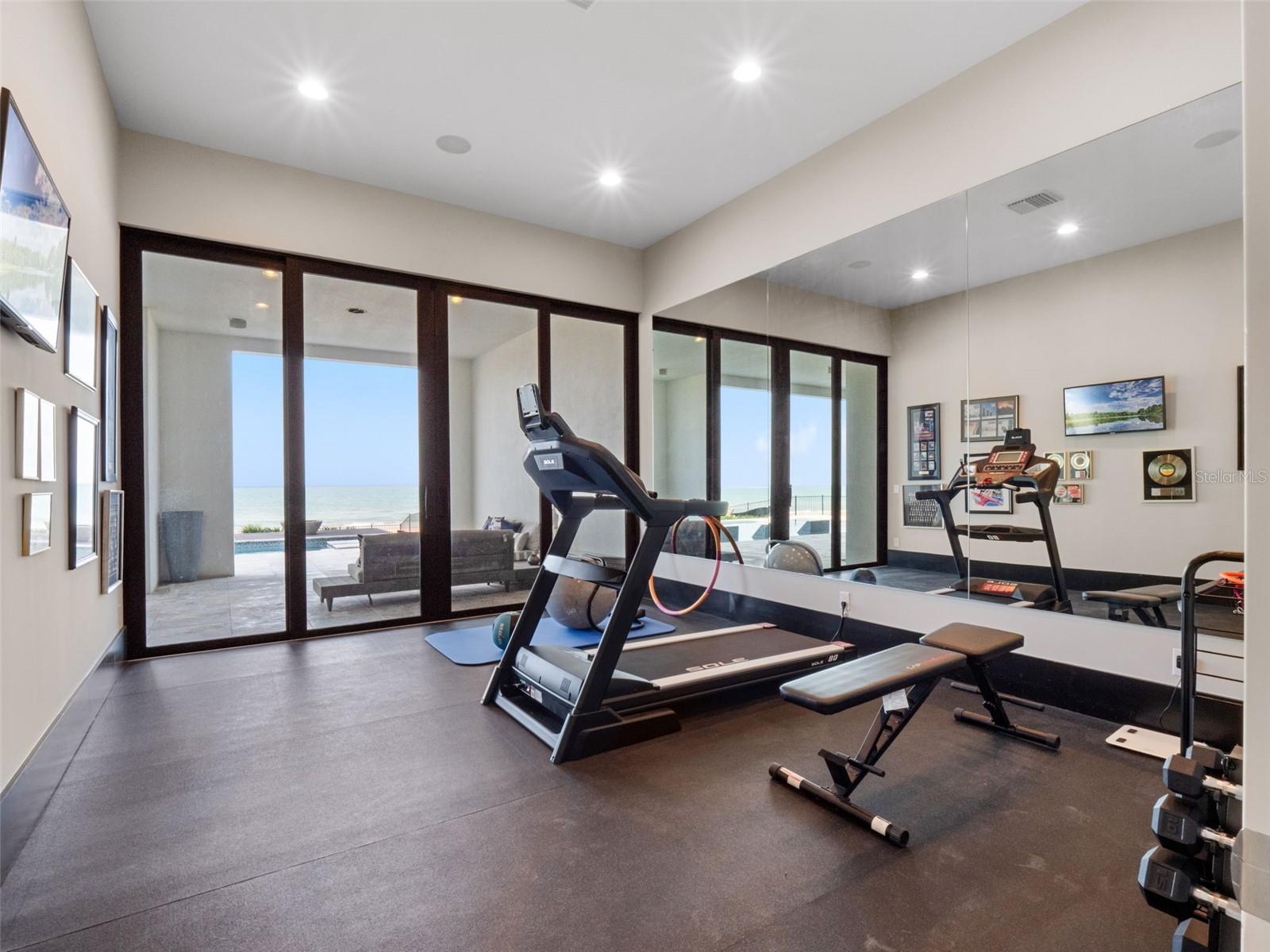 4647 VAN KLEECK DR