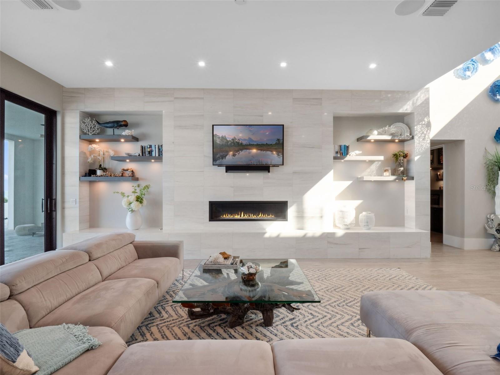 4647 VAN KLEECK DR