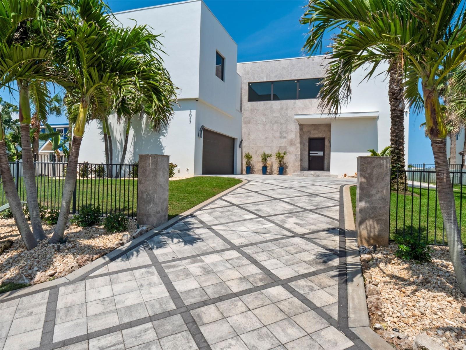 4647 VAN KLEECK DR