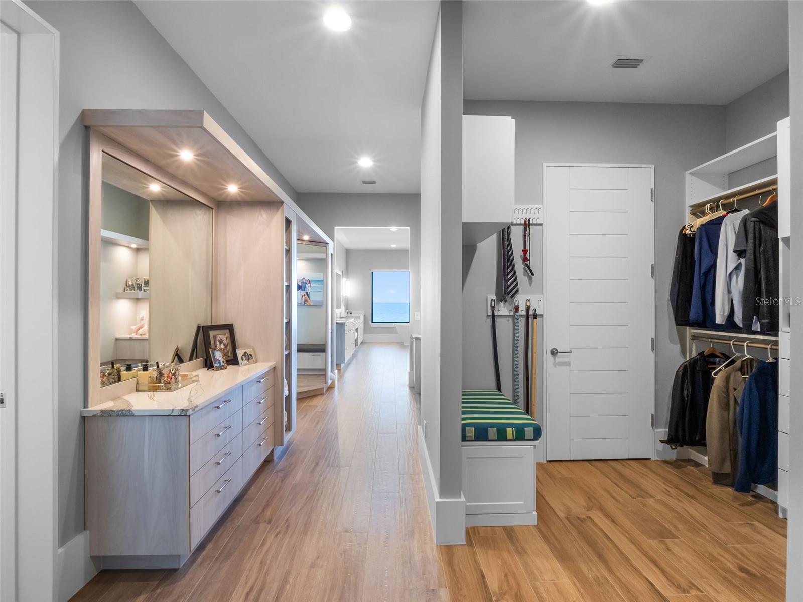 4647 VAN KLEECK DR