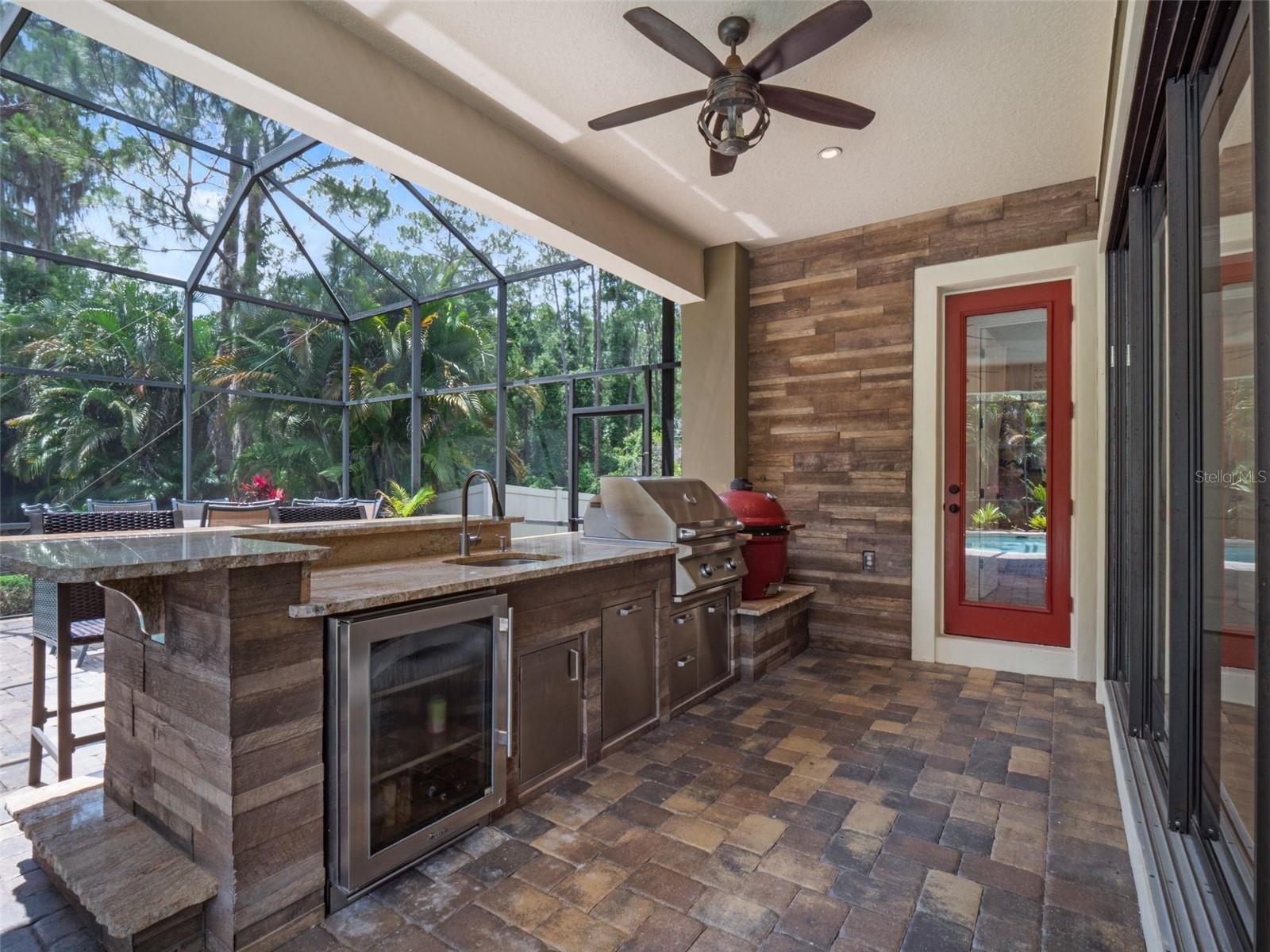 2750 LEE SHORE LOOP