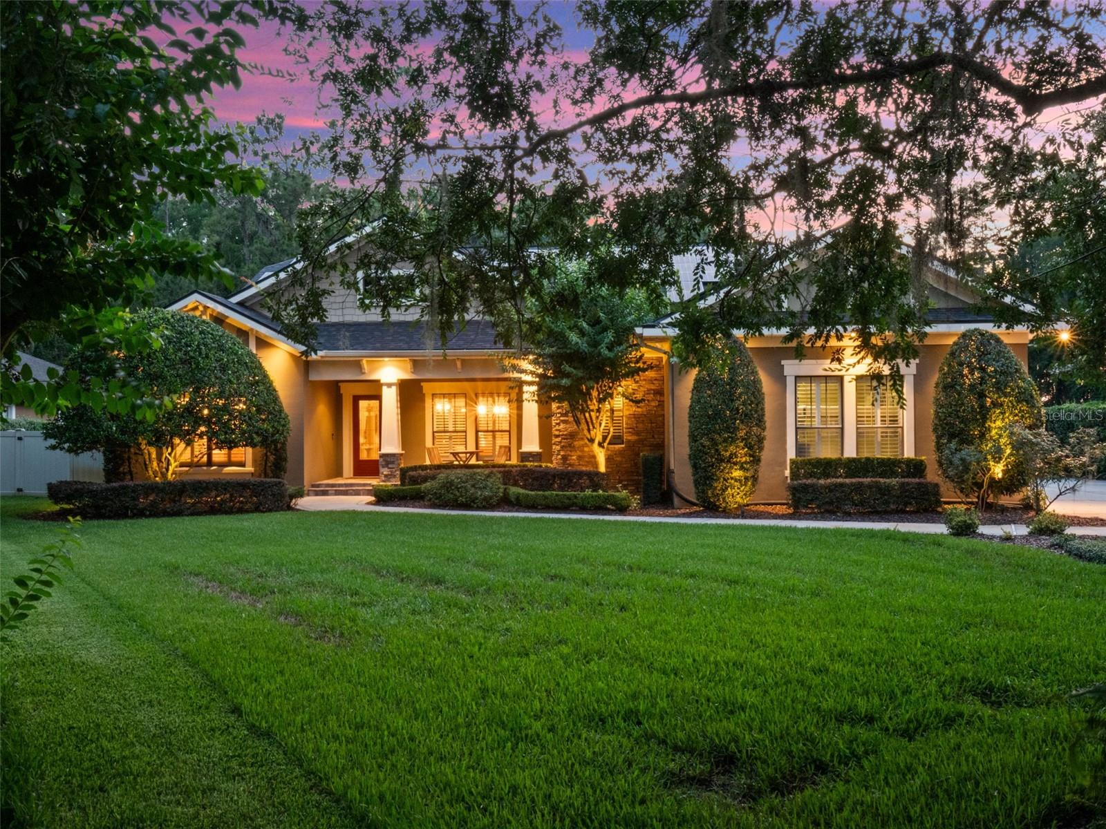 2750 LEE SHORE LOOP