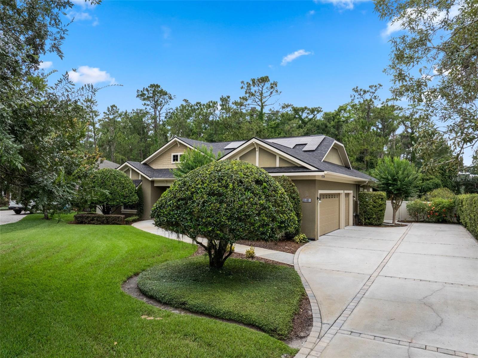 2750 LEE SHORE LOOP