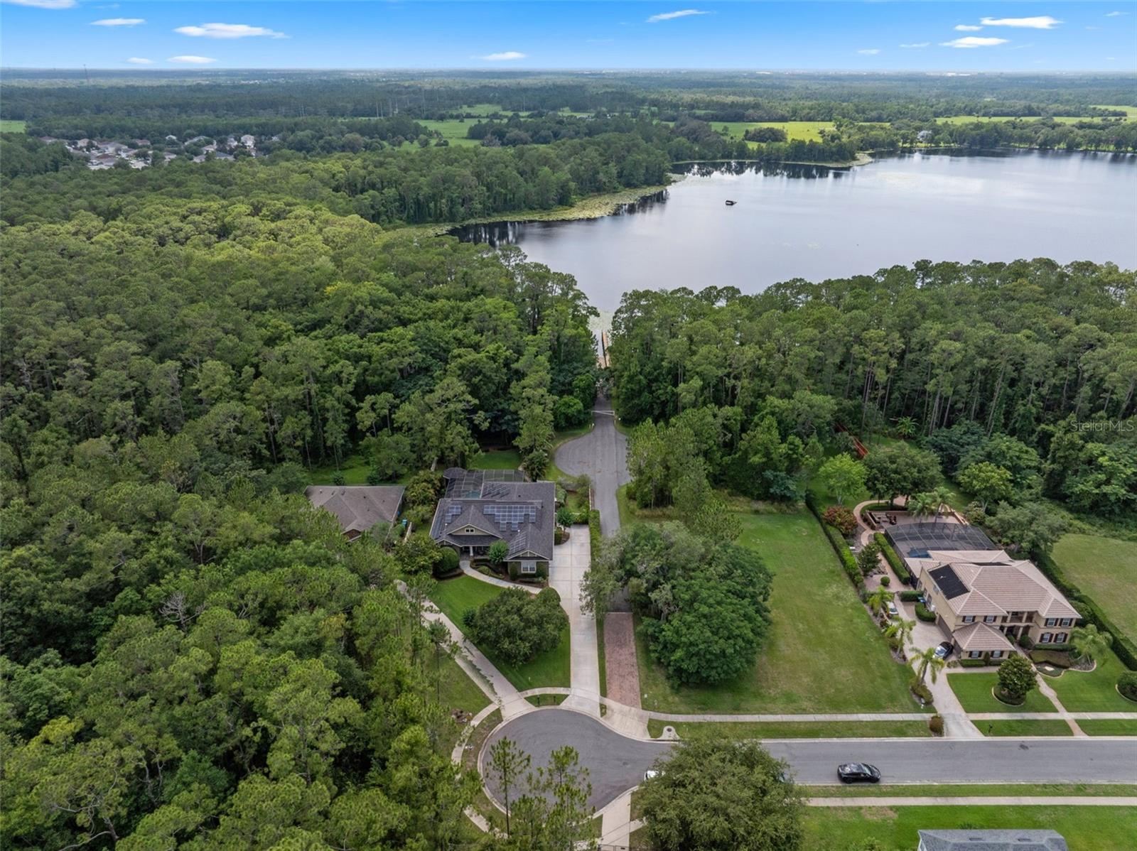 2750 LEE SHORE LOOP