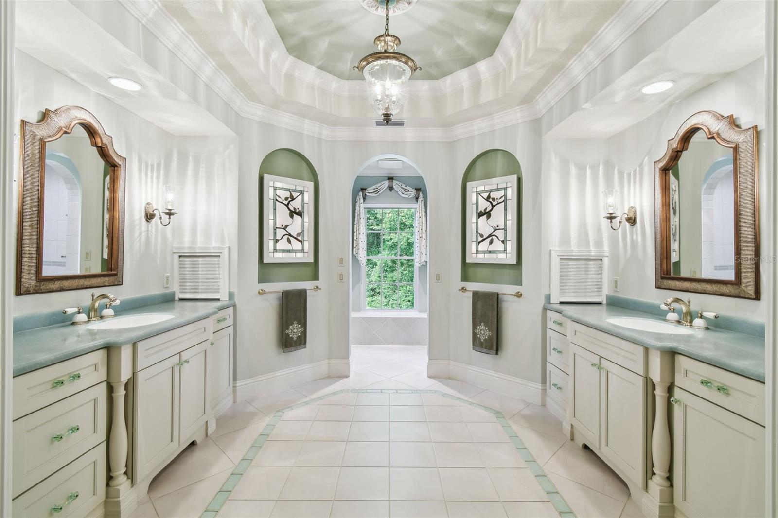 1745 TAYLOR WOODS RD