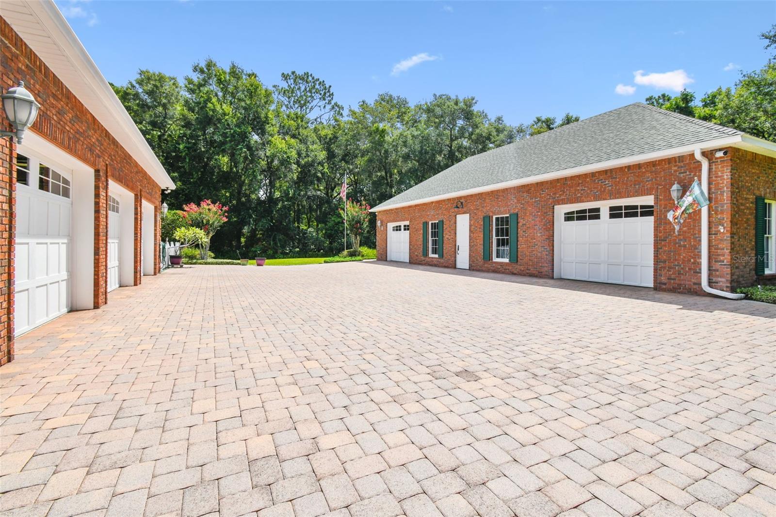 1745 TAYLOR WOODS RD