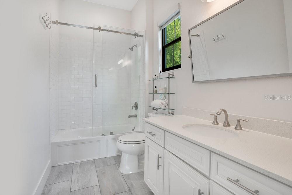 8364 VIA VITTORIA WAY