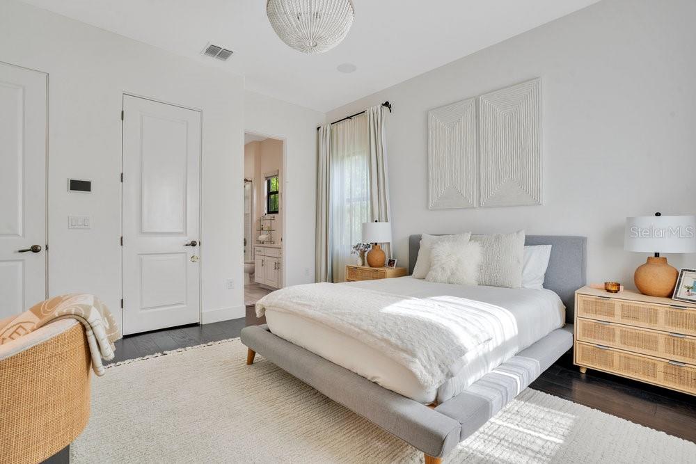 8364 VIA VITTORIA WAY