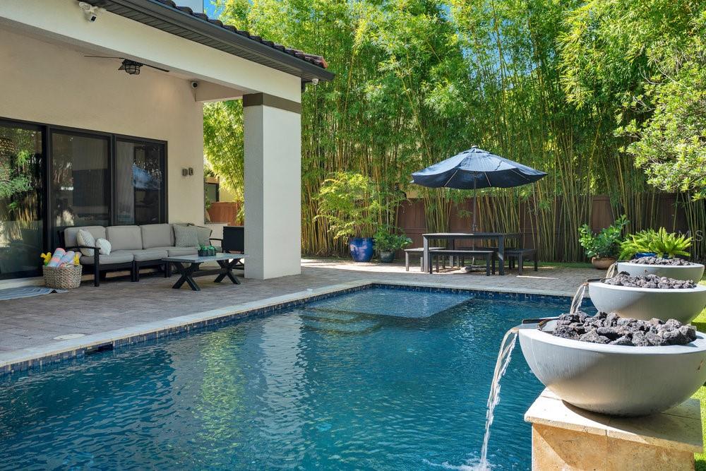 8364 VIA VITTORIA WAY