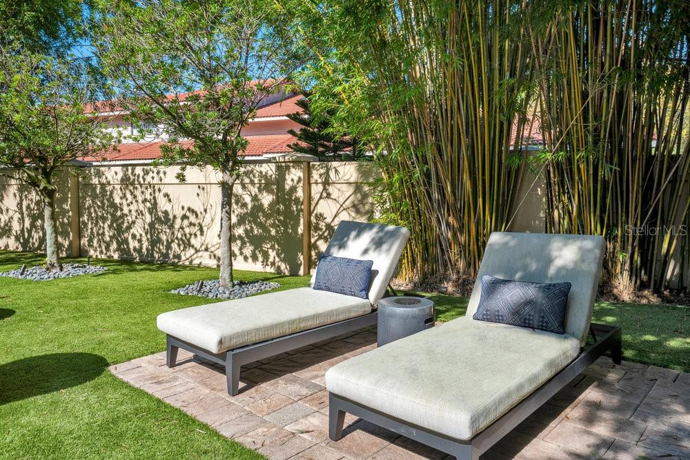 8364 VIA VITTORIA WAY