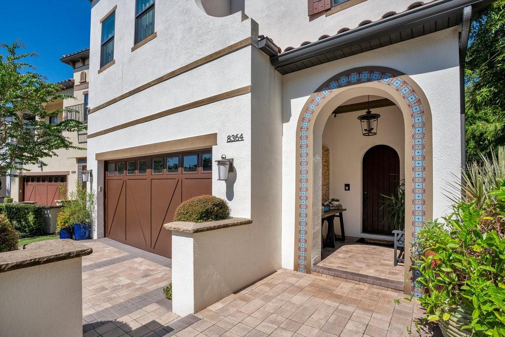 8364 VIA VITTORIA WAY