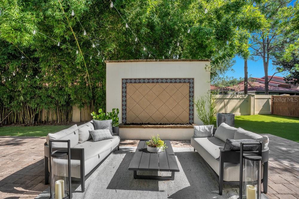 8364 VIA VITTORIA WAY