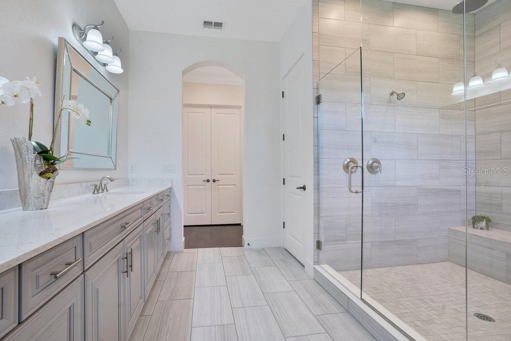 8364 VIA VITTORIA WAY