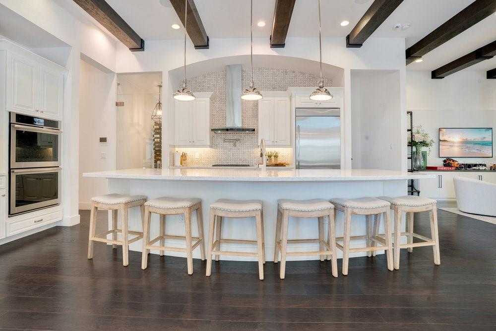 8364 VIA VITTORIA WAY