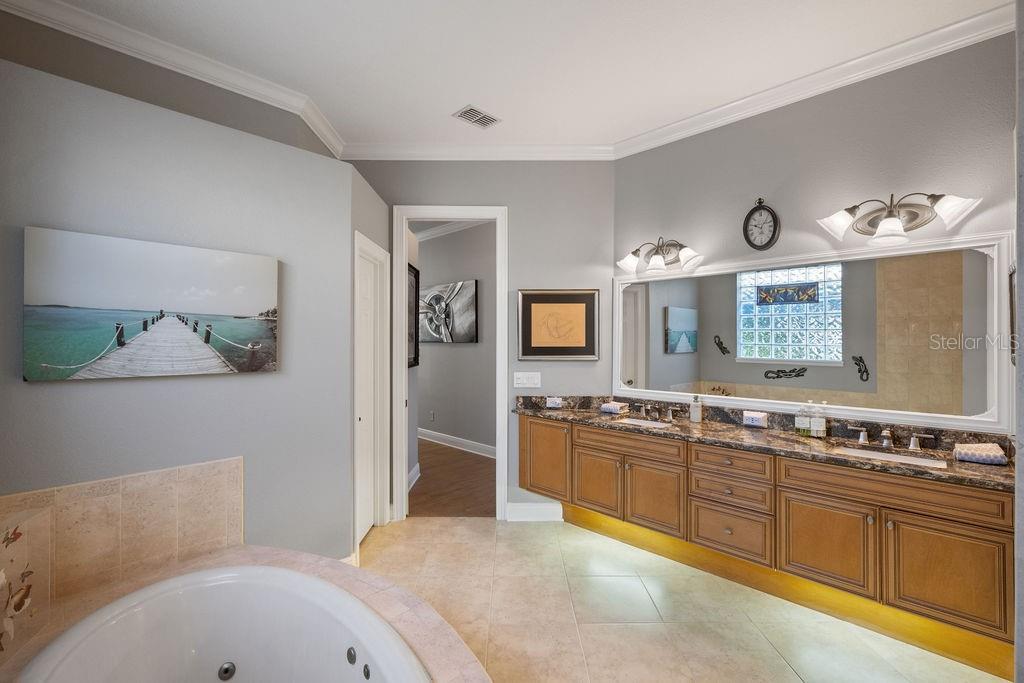 4719 KENSINGTON PARK BLVD