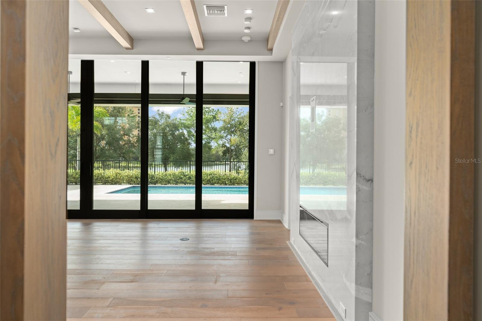 4162 GRANDE BRICK LOOP #27