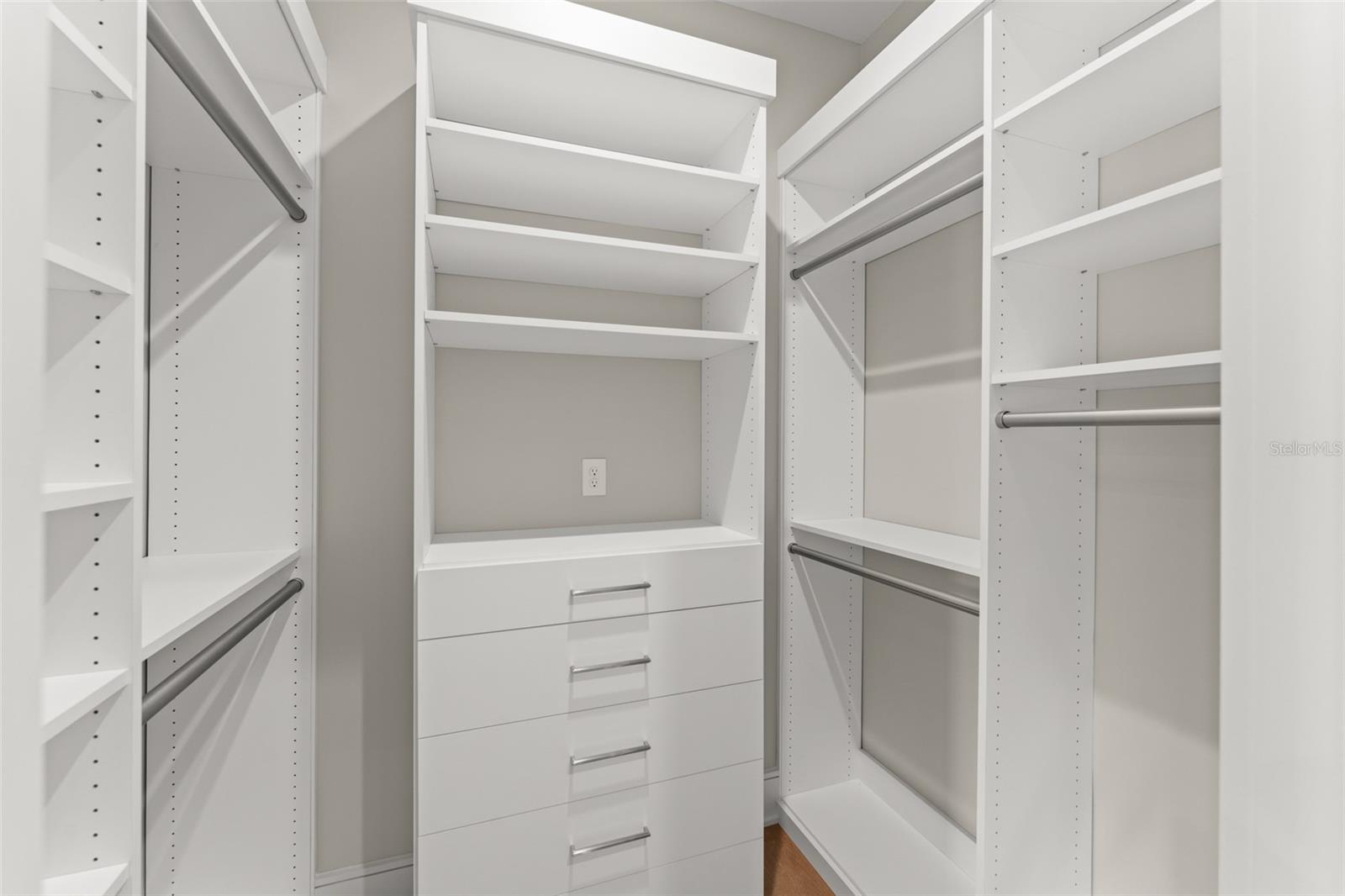 4162 GRANDE BRICK LOOP #27